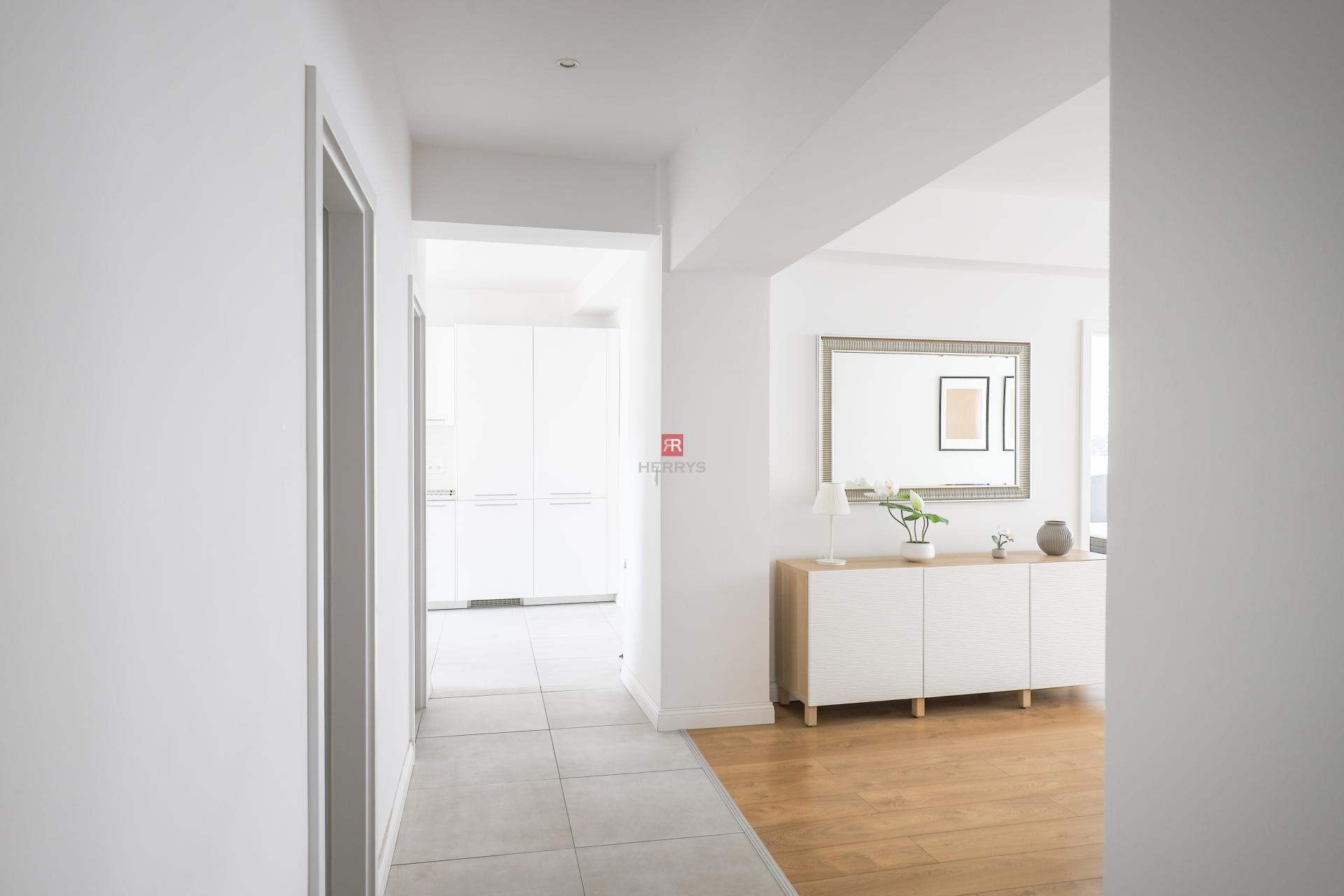 HERRYS – Spacious and Sunny 1-Bedroom Apartment for Rent After Complete Renovation in the City Center on Blumentálska Street&nbsp;