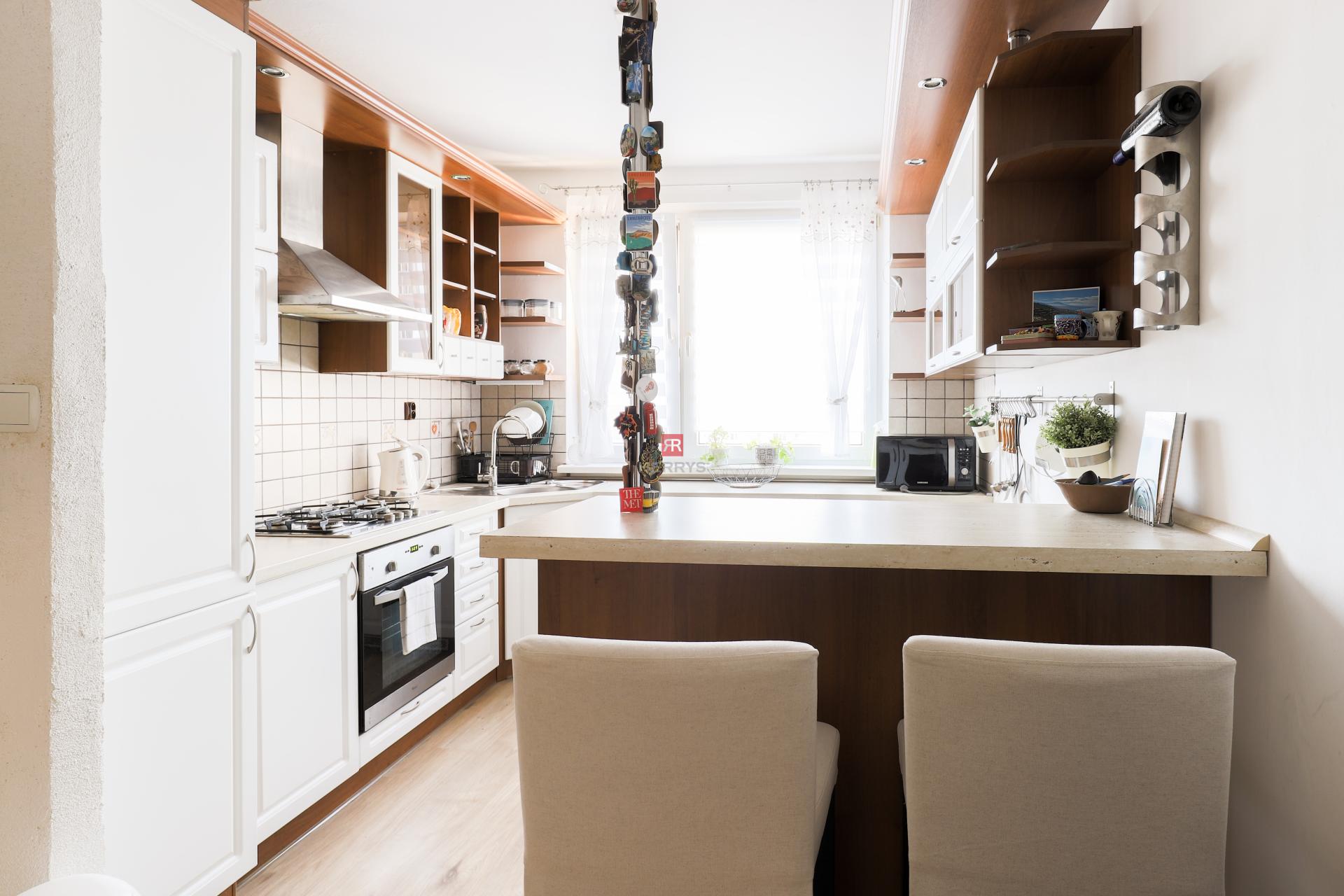 HERRYS – na prenájom priestranný 3-izbový byt s klimatizáciou a balkónom v Devínskej Novej Vsi