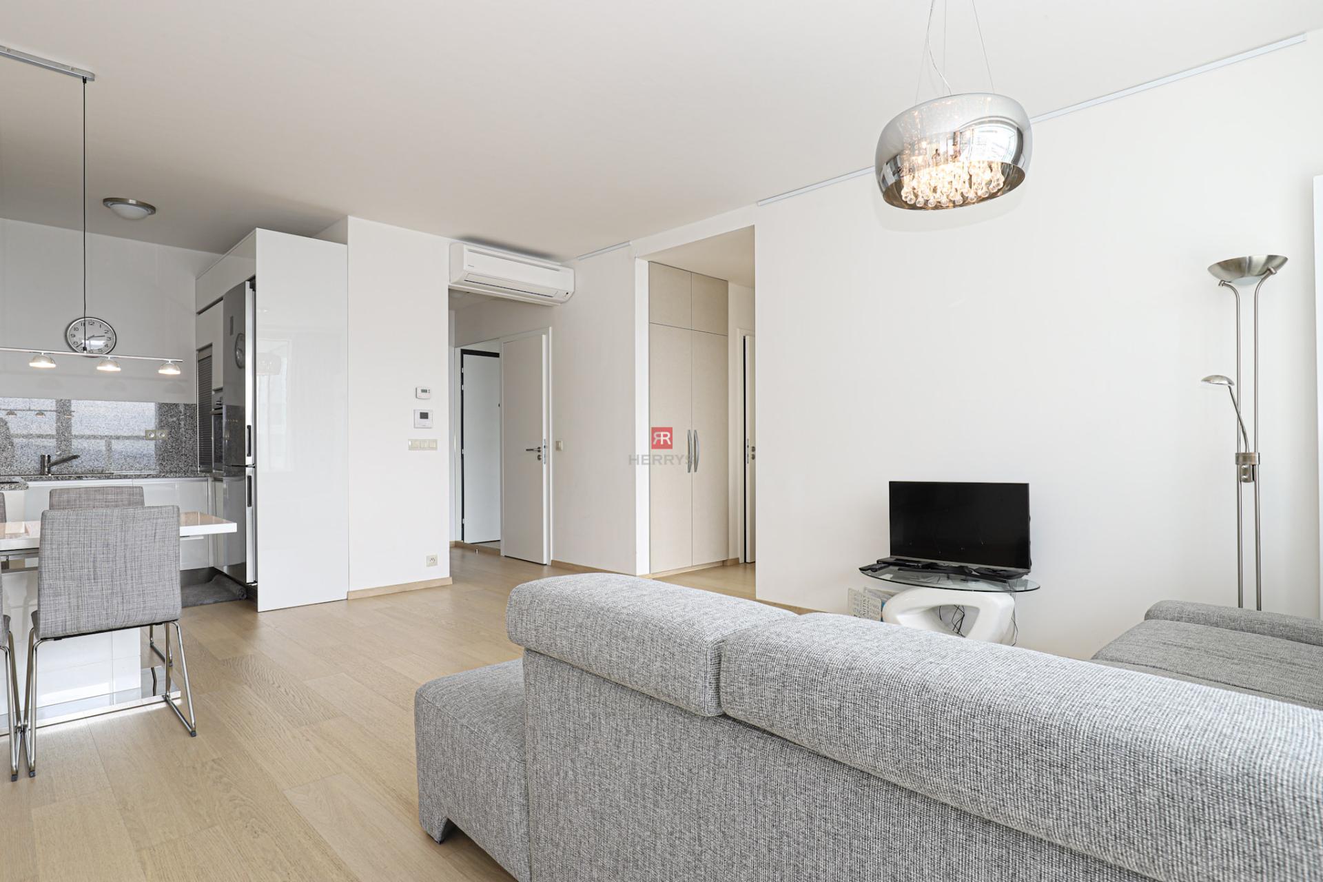 HERRYS - Na prenájom 3 izbový byt na 31. poschodí v Panorama City