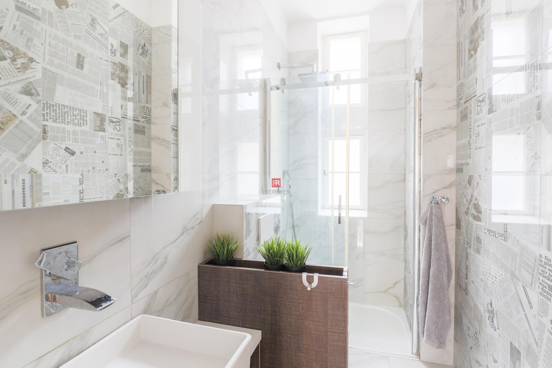 HERRYS – Na prenájom elegantný 3-izbový byt po kompletnej rekonštrukcii v historickom dome na ulici Fraňa Kráľa