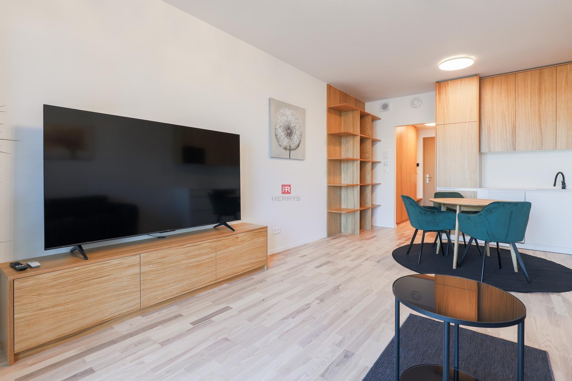 HERRYS - Na prenájom úplne nový, 1-izbový apartmán v projekte METROPOLIS, parking v cene