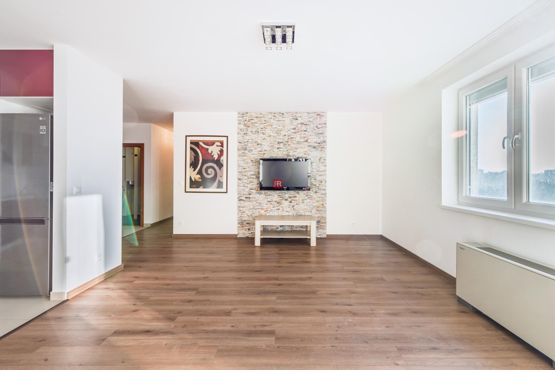 HERRYS - Na predaj priestranný 3-izbový byt na ulici Guothova, Kramáre