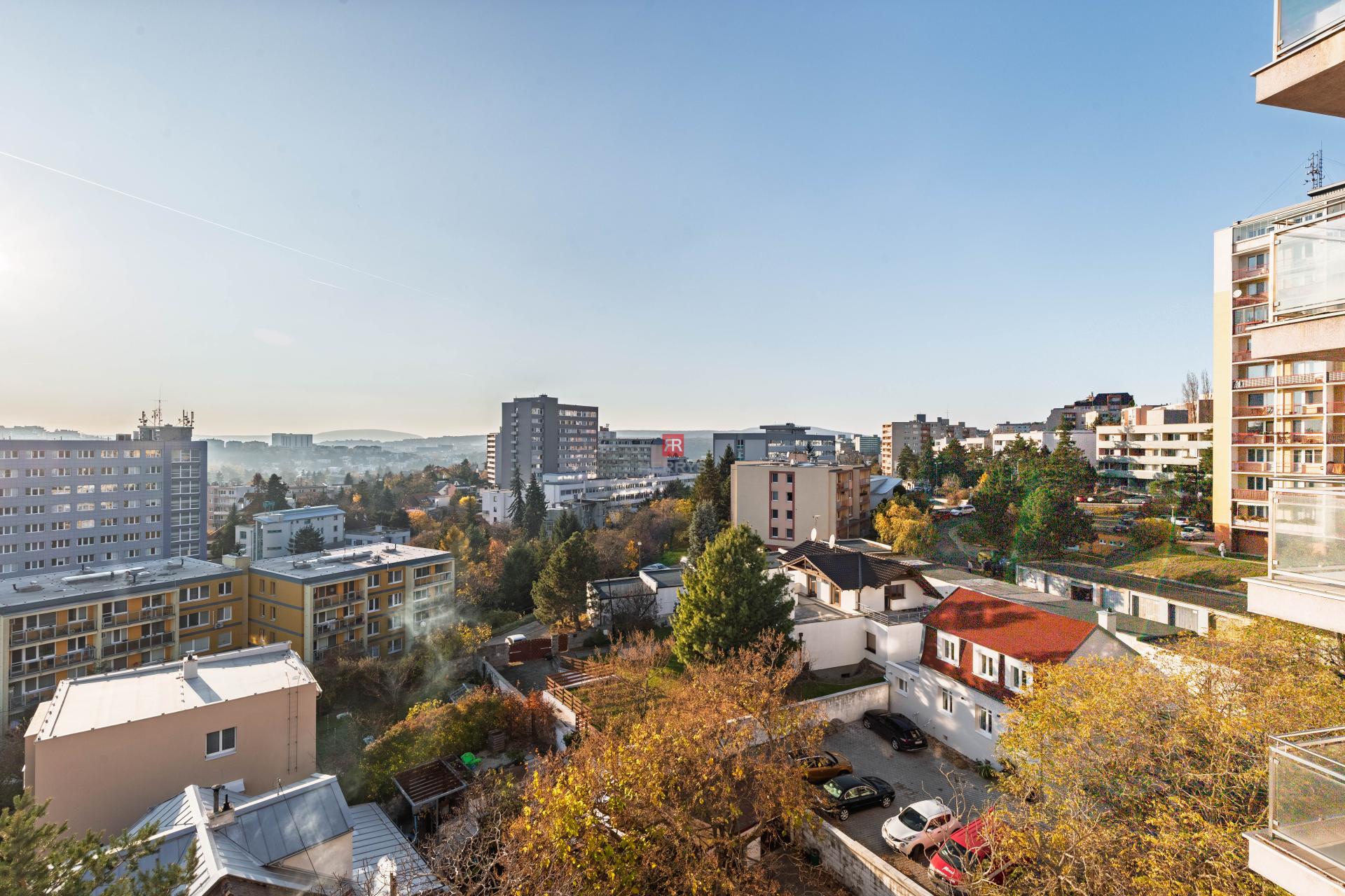 HERRYS - Na predaj priestranný 3-izbový byt na ulici Guothova, Kramáre