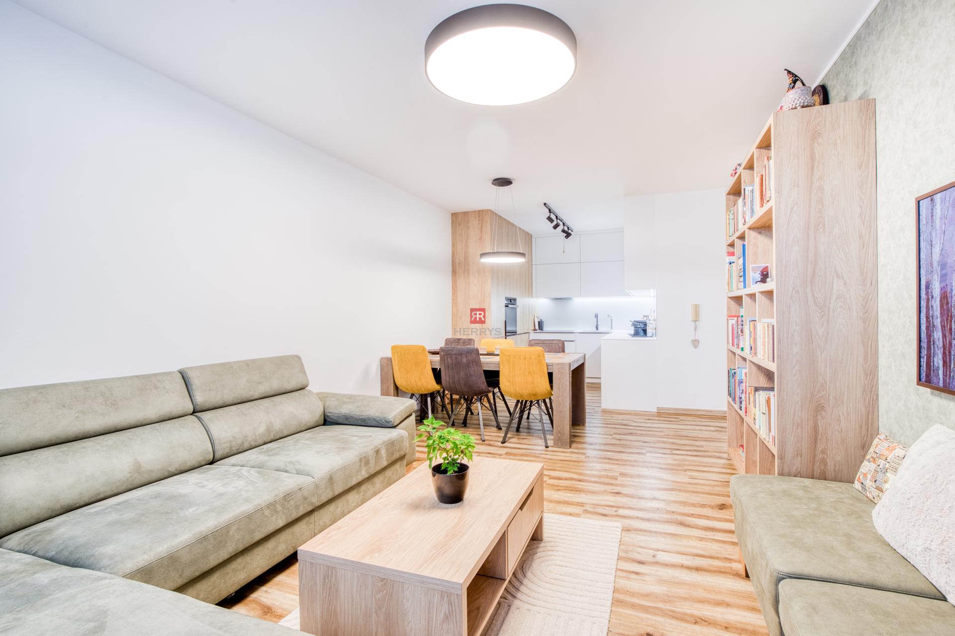 HERRYS – Spacious 2-room apartment for sale after complete renovation&nbsp;