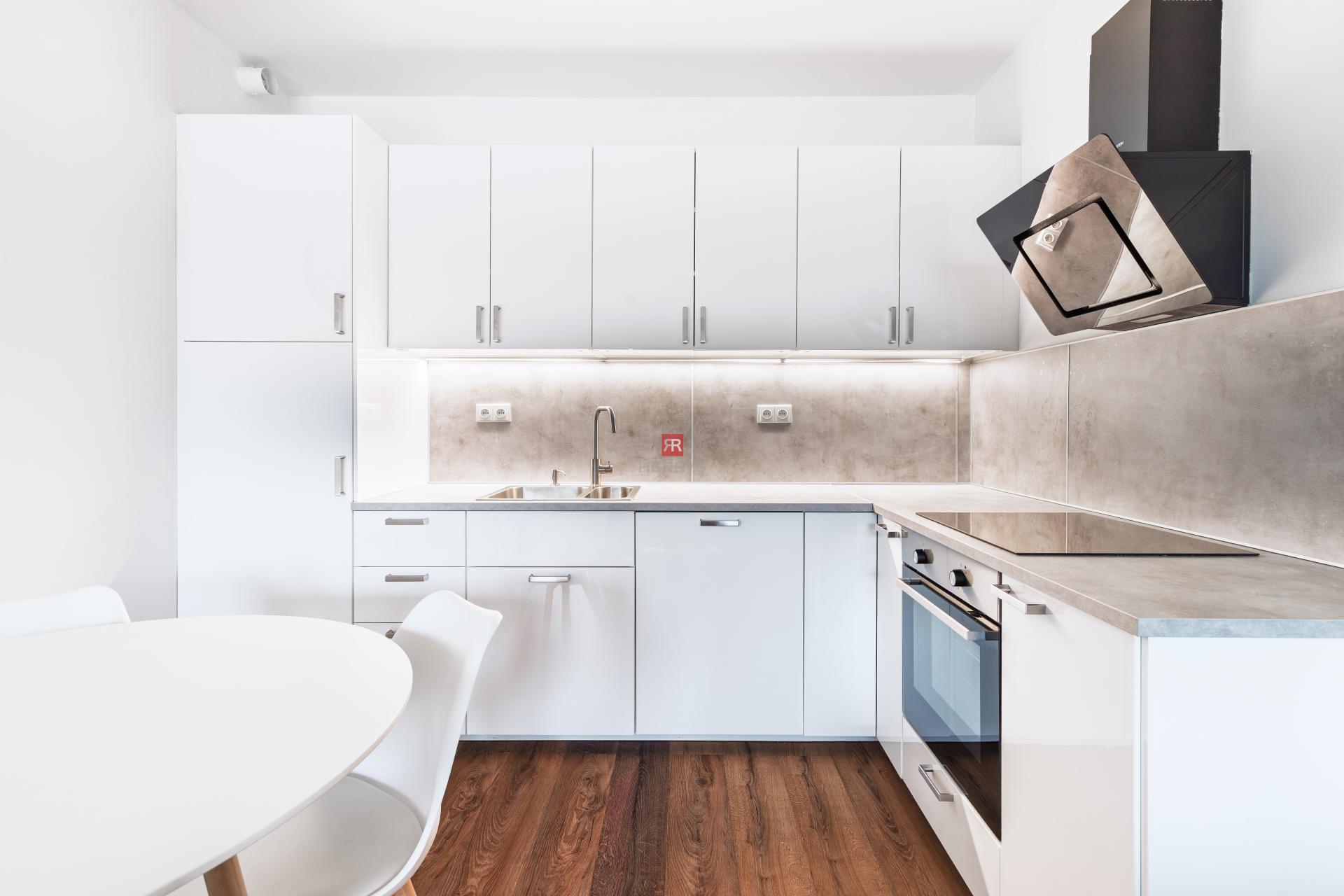 HERRYS - For sale, 2-room apartment with a spacious loggia in the Tehelné pole project.