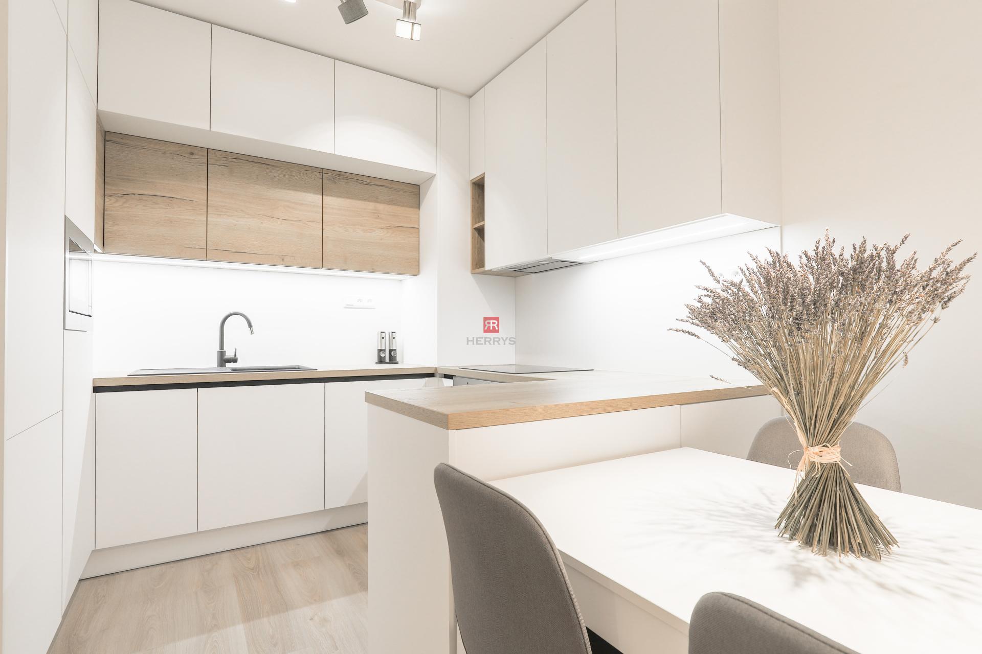 HERRYS - For rent beautiful 4-room furnished apartment in a new building in Slnečnice