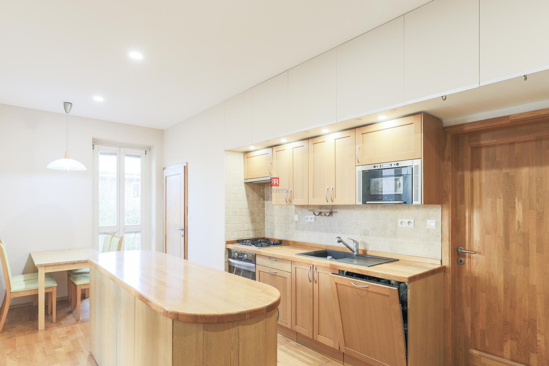 HERRYS – 3-Bedroom Apartment with Two Balconies for Rent in the City Center&nbsp;