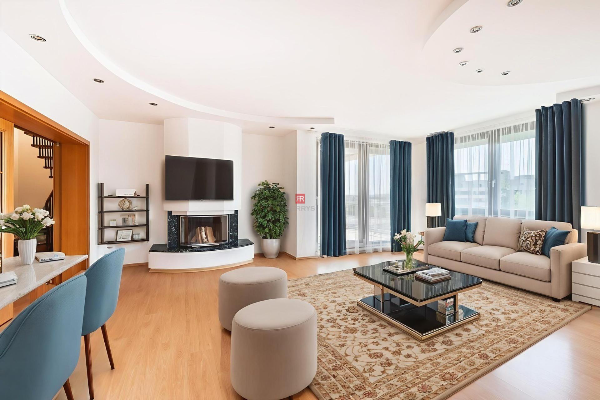 For sale, an exceptional 5-room apartment in a beautiful location near the Horsky Park