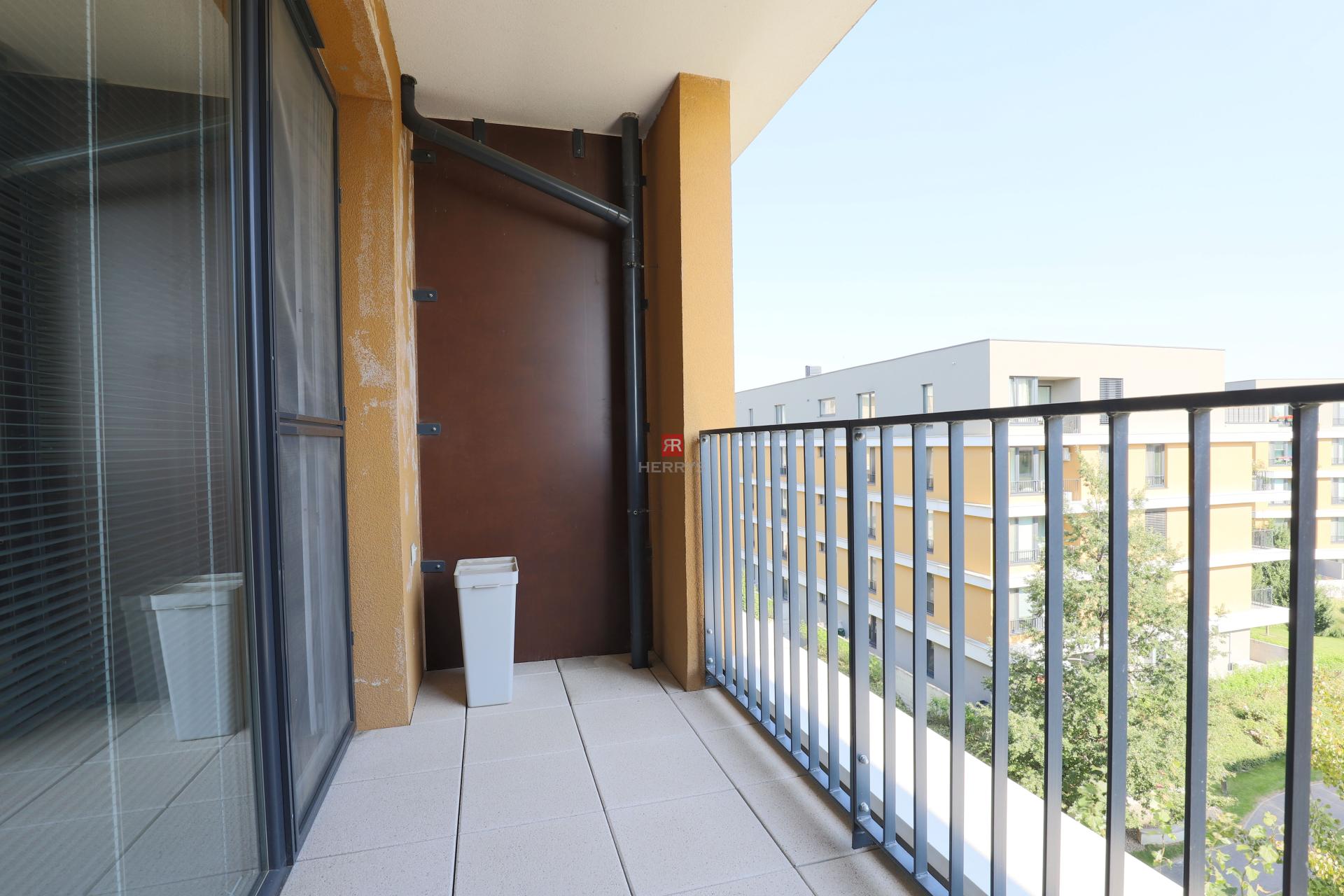 HERRYS - Na prenájom kompletne zariadená garsónka v Novom Ružinove