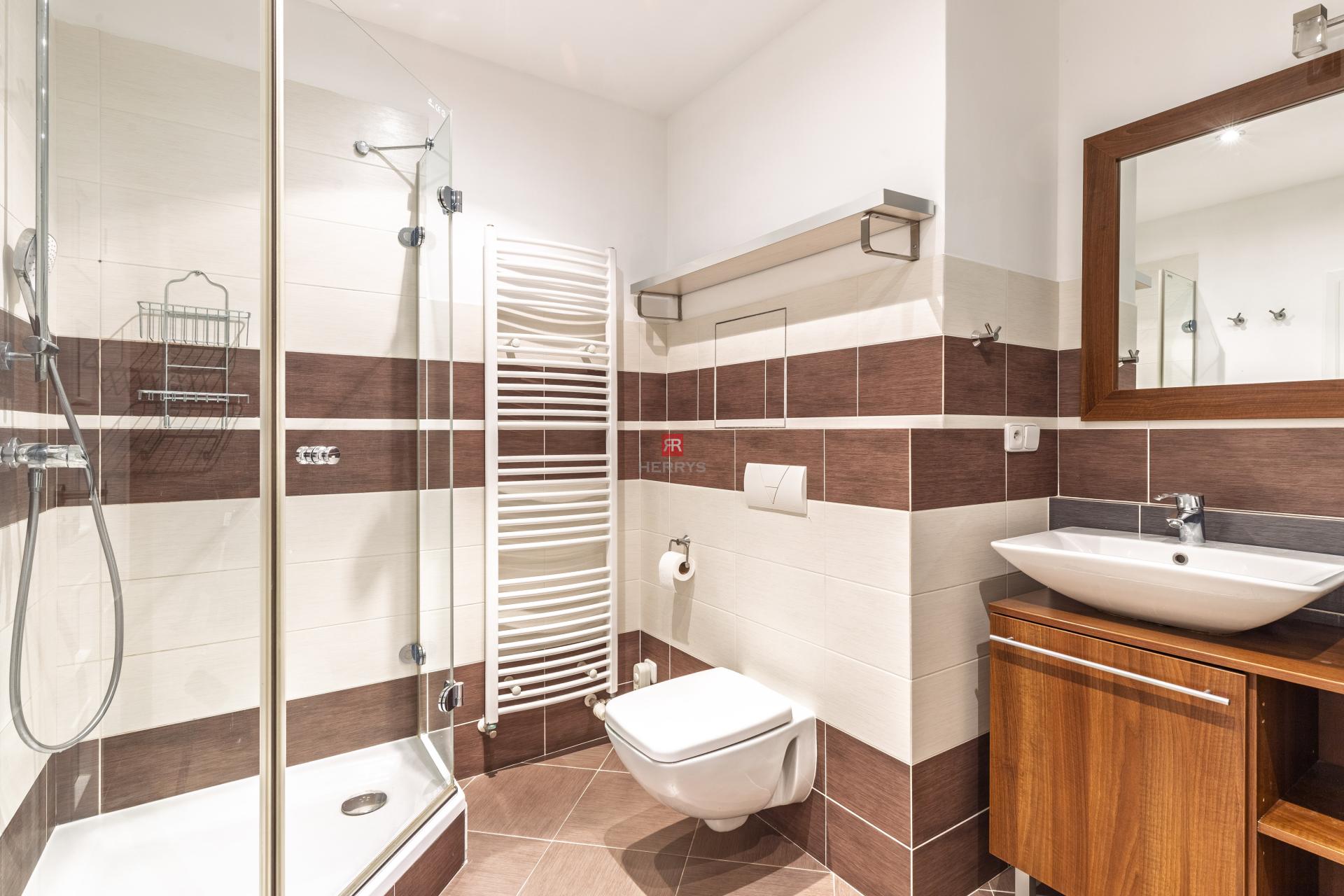 HERRYS - Na predaj priestranný 4-izbový byt v Novostavbe pri ramene Dunaja