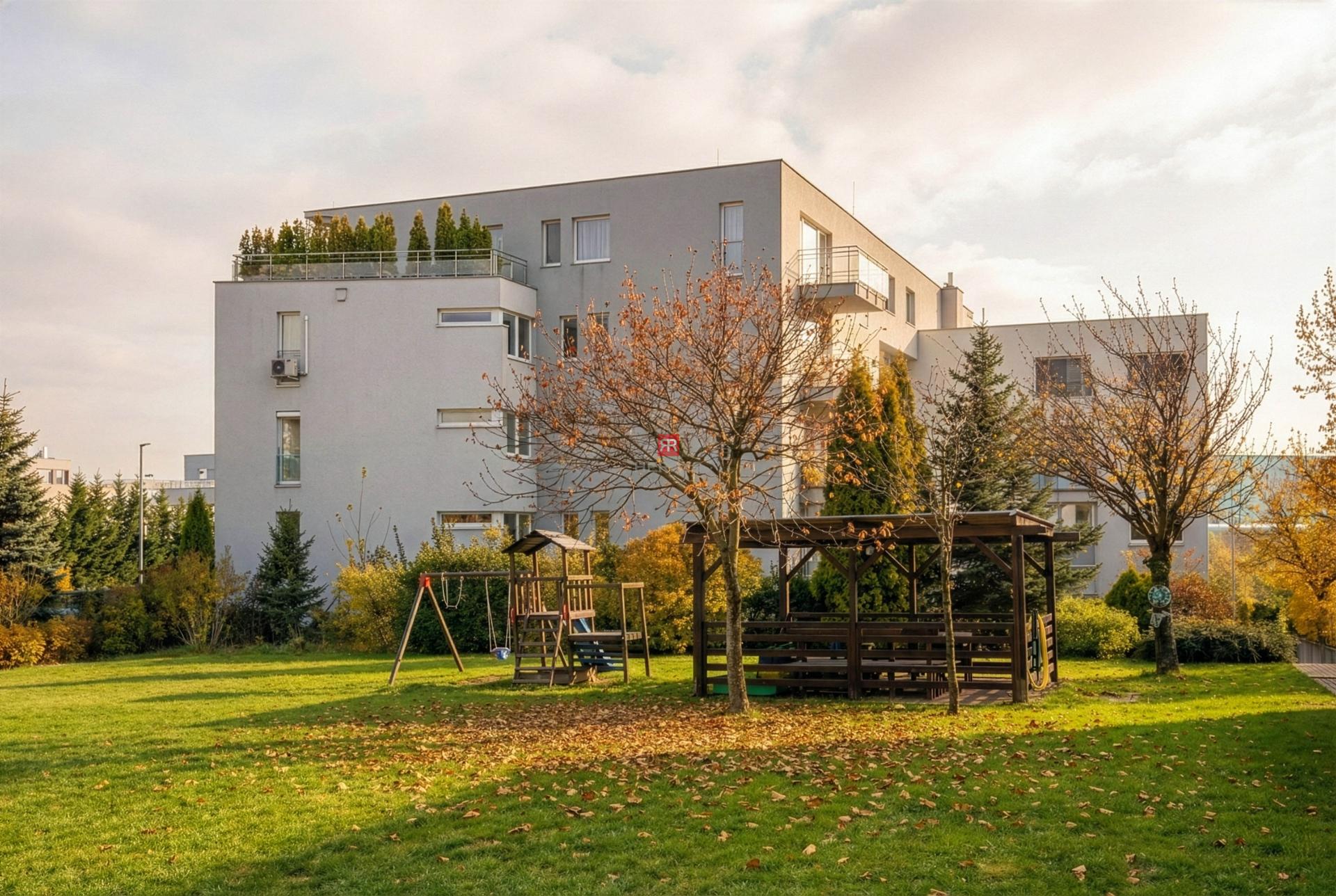 HERRYS - Na predaj priestranný 4-izbový byt v Novostavbe pri ramene Dunaja