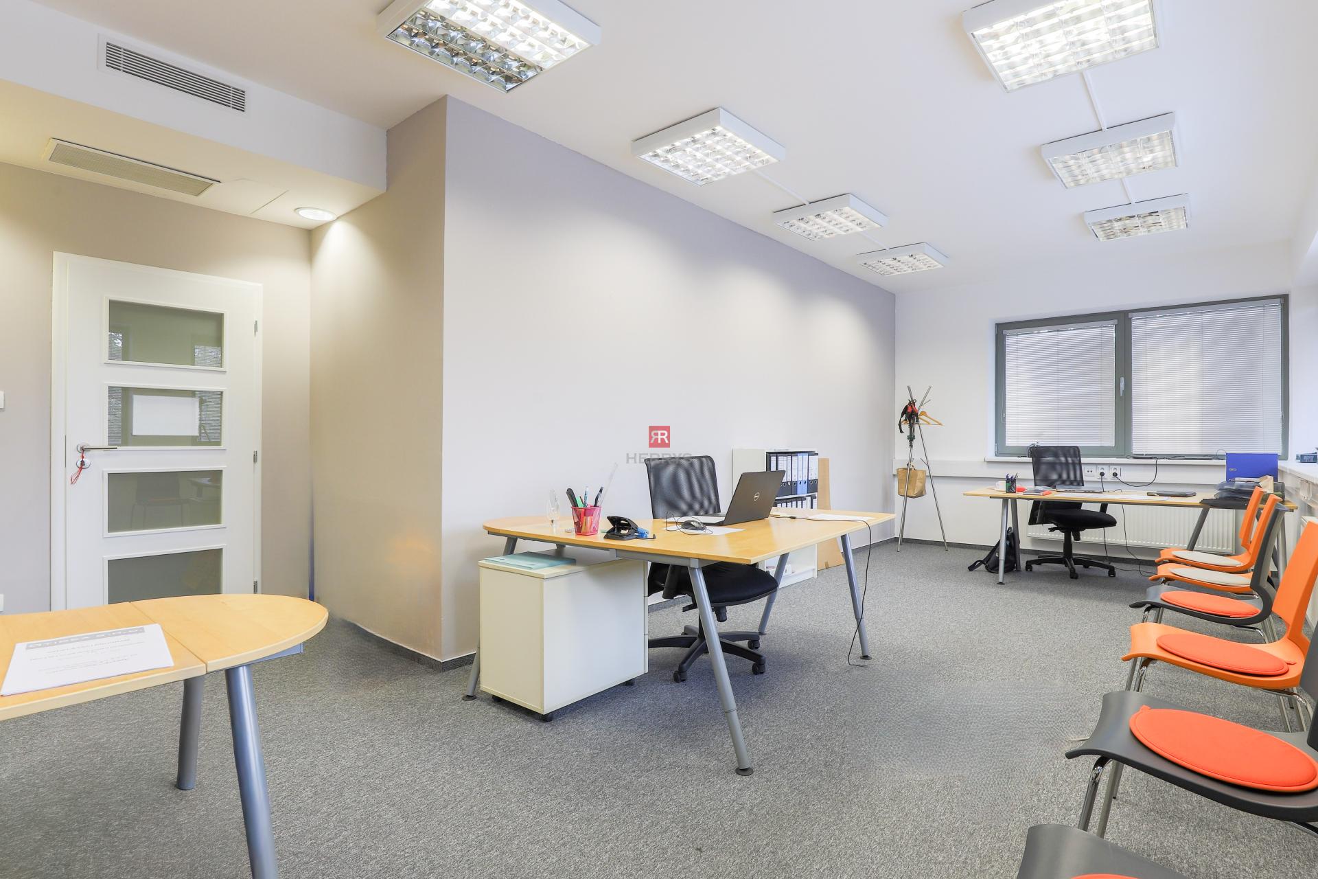 &nbsp;HERRYS - Na prenájom 110 m2 kancelária v Ružinove&nbsp;