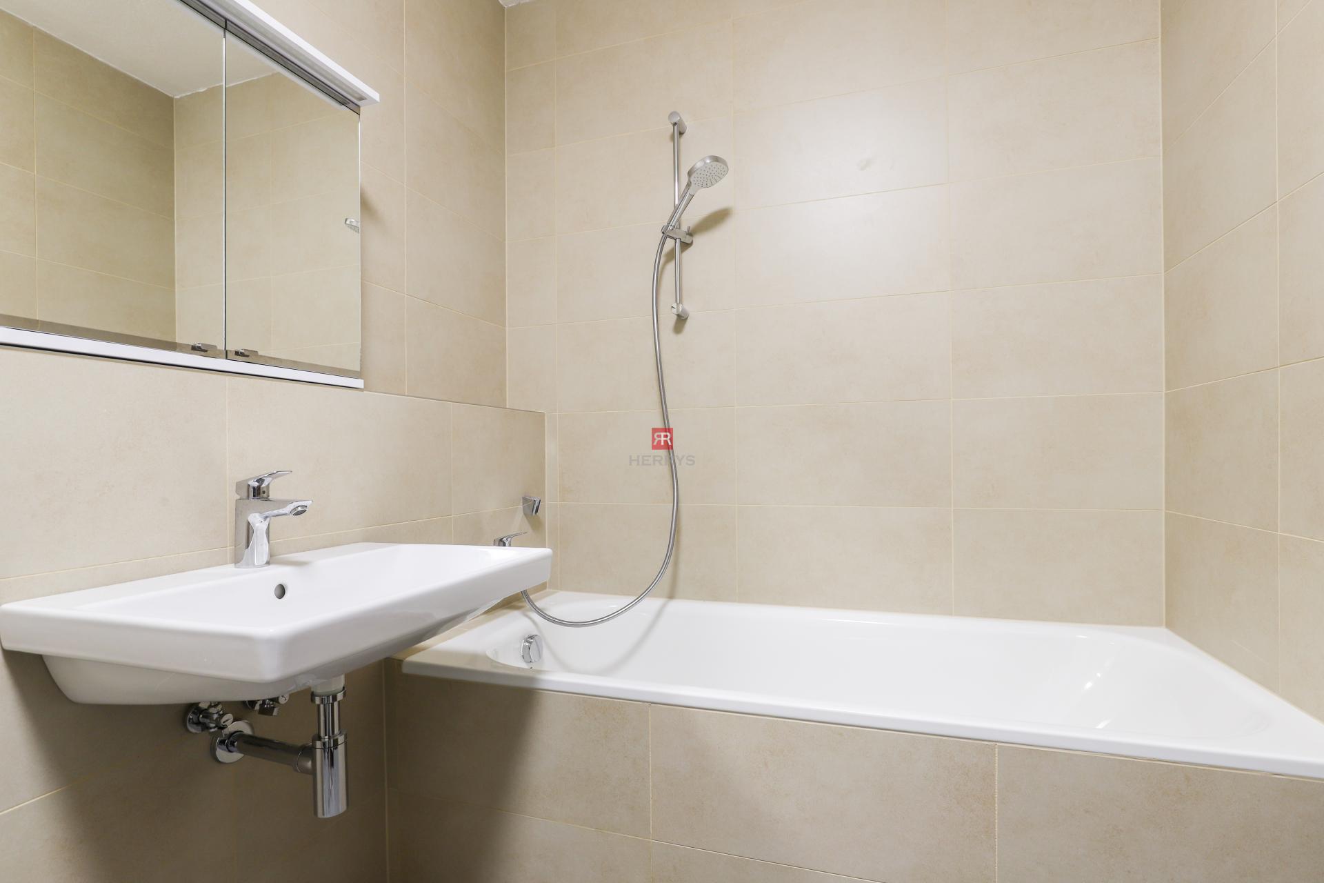 HERRYS - Na prenájom úplne nový 2i apartmán v&nbsp;rezidenčnom komplexe Pod Vinicou v&nbsp;BA - Nové Mesto