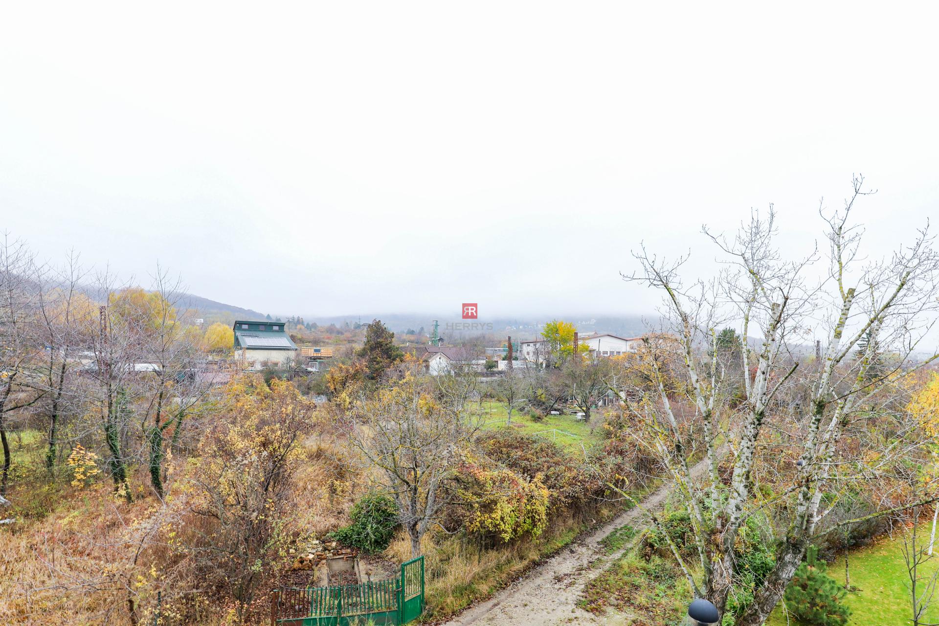 HERRYS - Na prenájom úplne nový 2i apartmán v&nbsp;rezidenčnom komplexe Pod Vinicou v&nbsp;BA - Nové Mesto