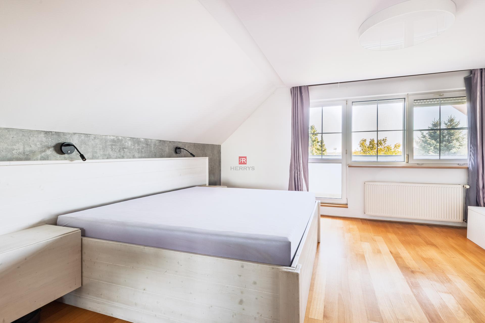 HERRYS - Na predaj priestranný 6-izbový rodinný dom vo Vajnoroch