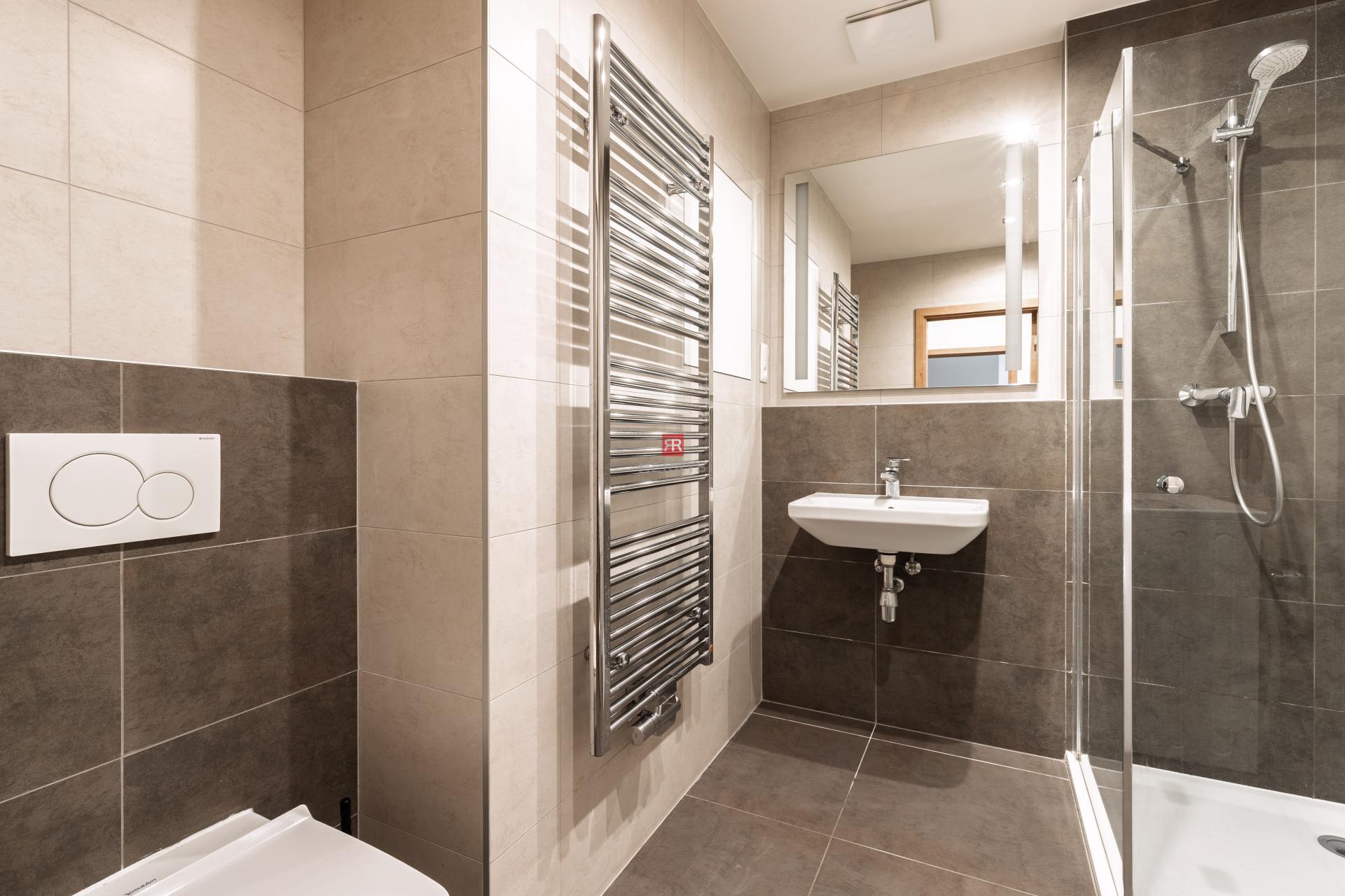 HERRYS - Na predaj 2 izbový byt v komplexe Zlaté krídlo, Rača