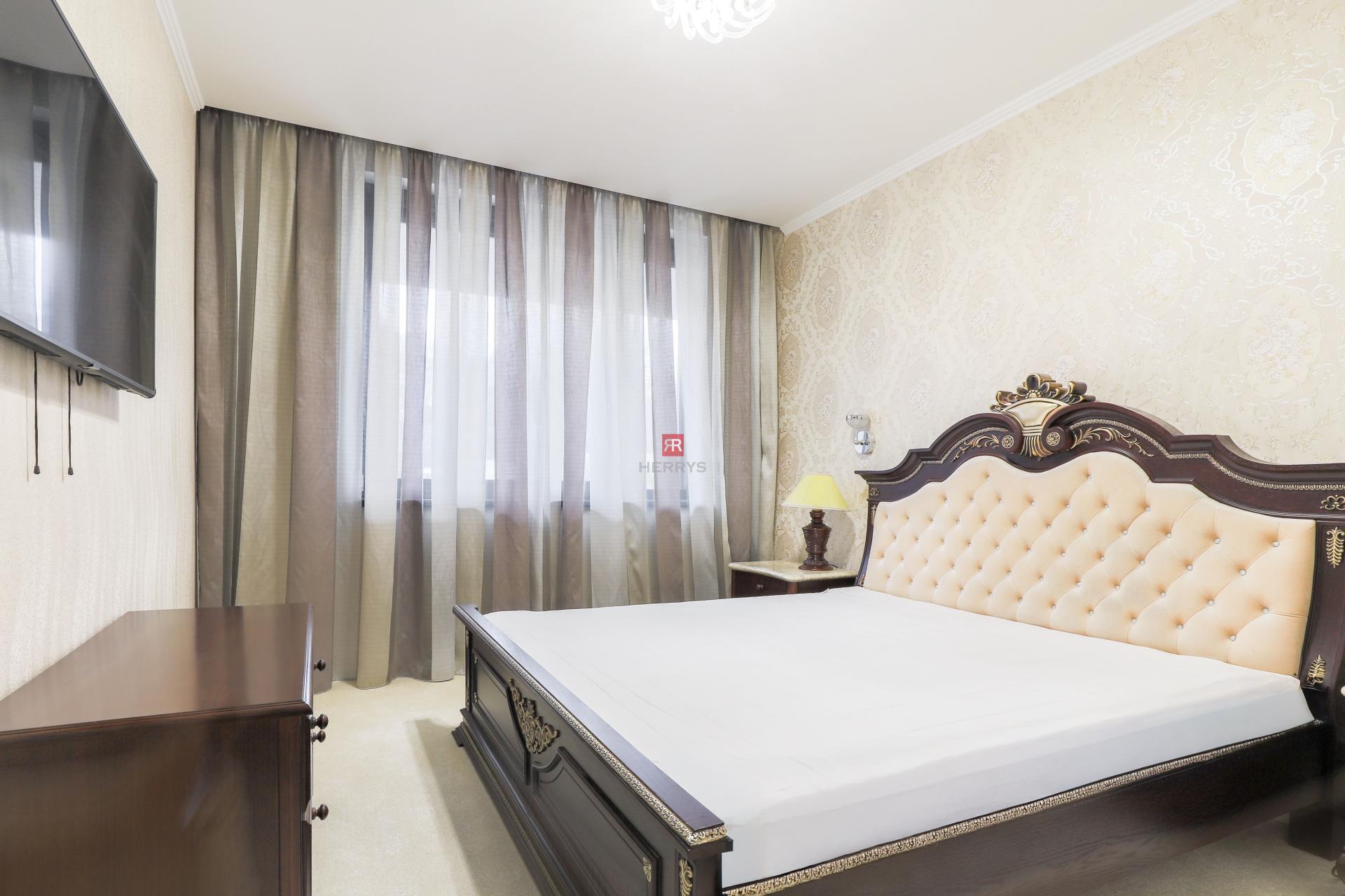 HERRYS - Na prenájom 3,5 izbový byt v uzavretom areáli na Kolibe s panoramatickým výhľadom na mesto