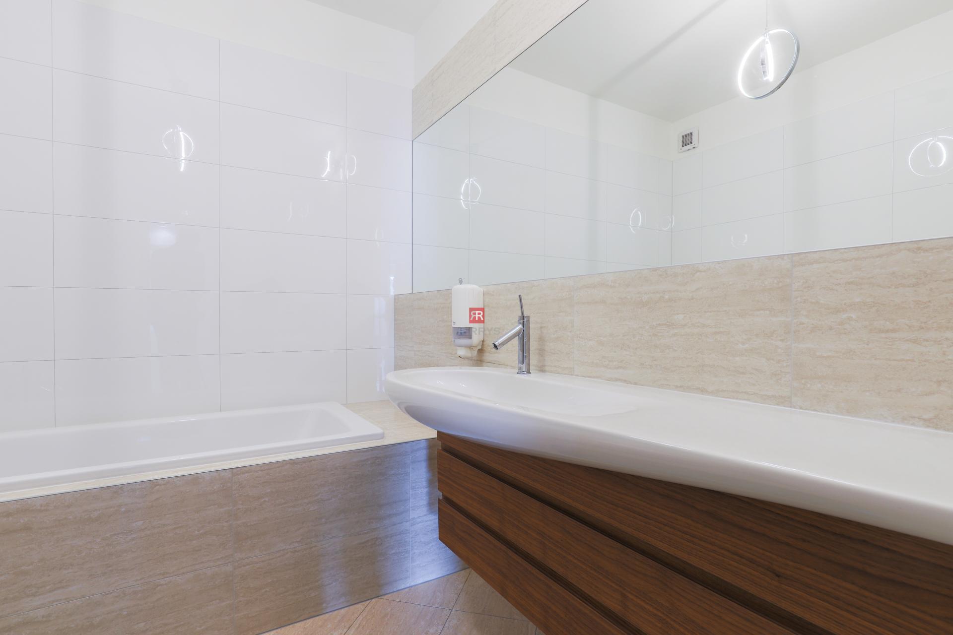 HERRYS - Na prenájom priestranný 5-izbový byt v novostavbe na Starých Gruntoch&nbsp;