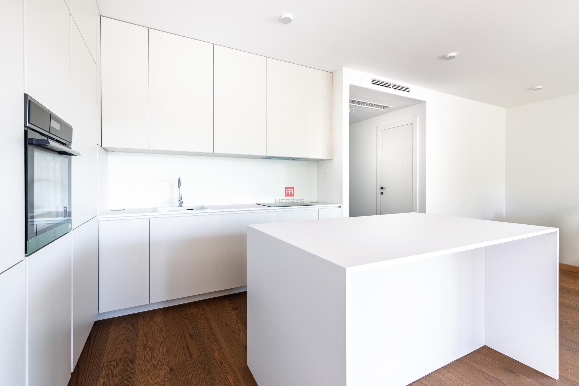 HERRYS – Na predaj 3-izbový apartmán s možnosťou zmeny na 4-izbový, projekt K Železnej studienke