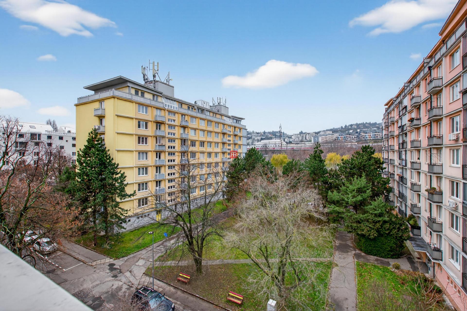 HERRYS - Na predaj 2-izbový byt v blízkosti Račianskeho mýta po kompletnej rekonštrukcii