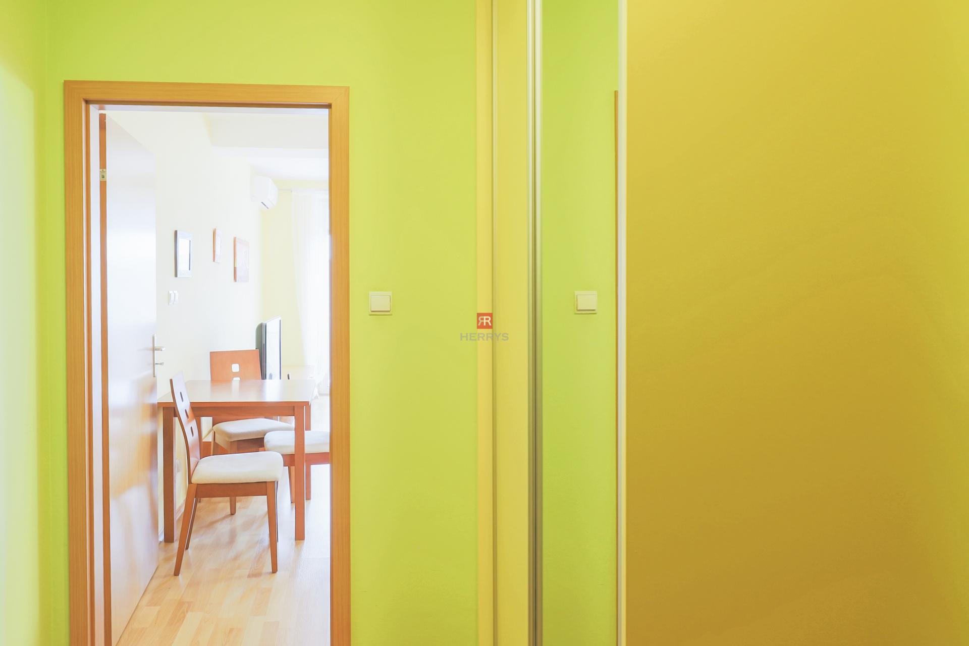 HERRYS – Furnished Studio Apartment with Balcony and Optional Garage Parking for Rent in Vajnory