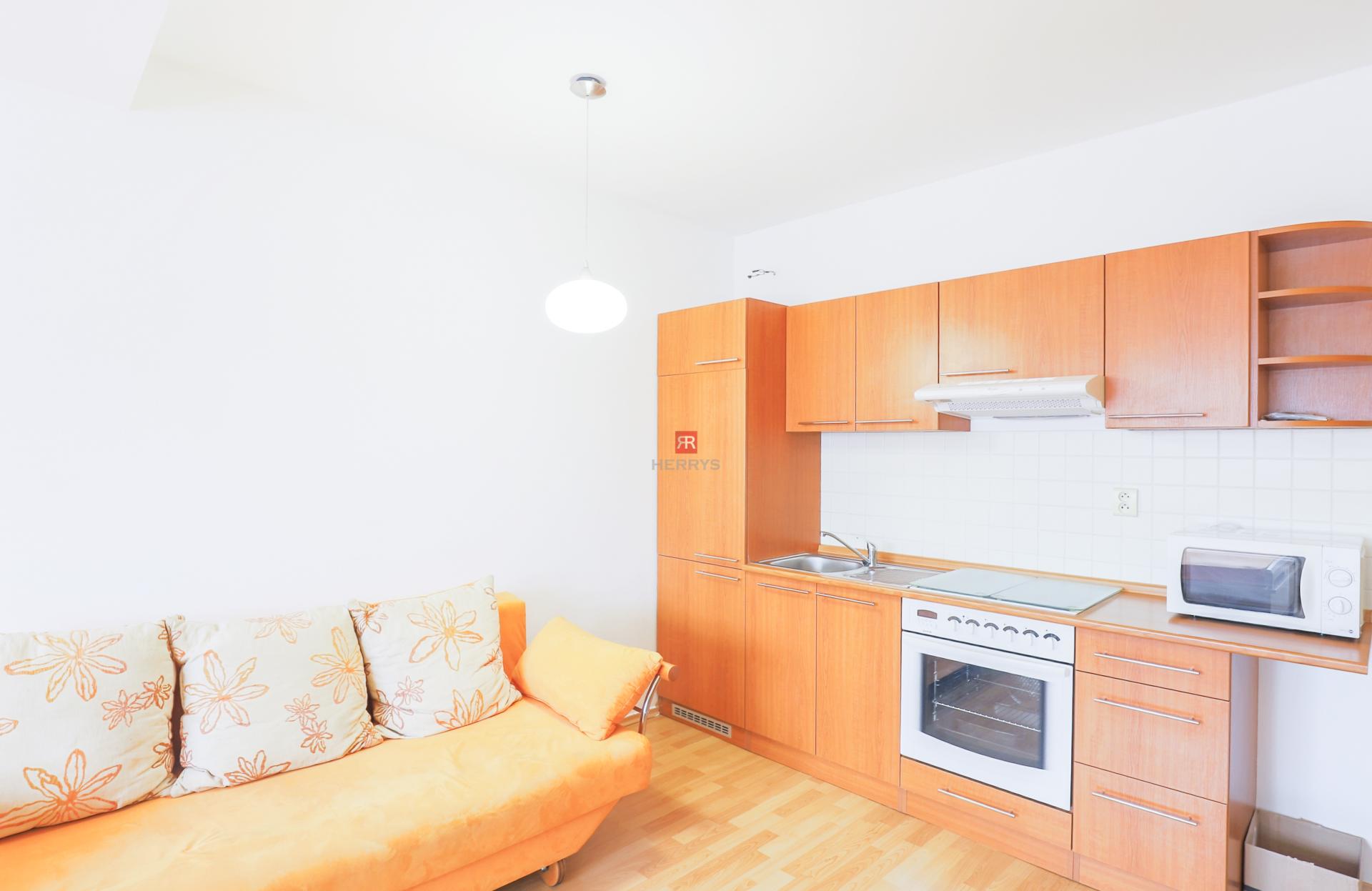 HERRYS – Furnished Studio Apartment with Balcony and Optional Garage Parking for Rent in Vajnory