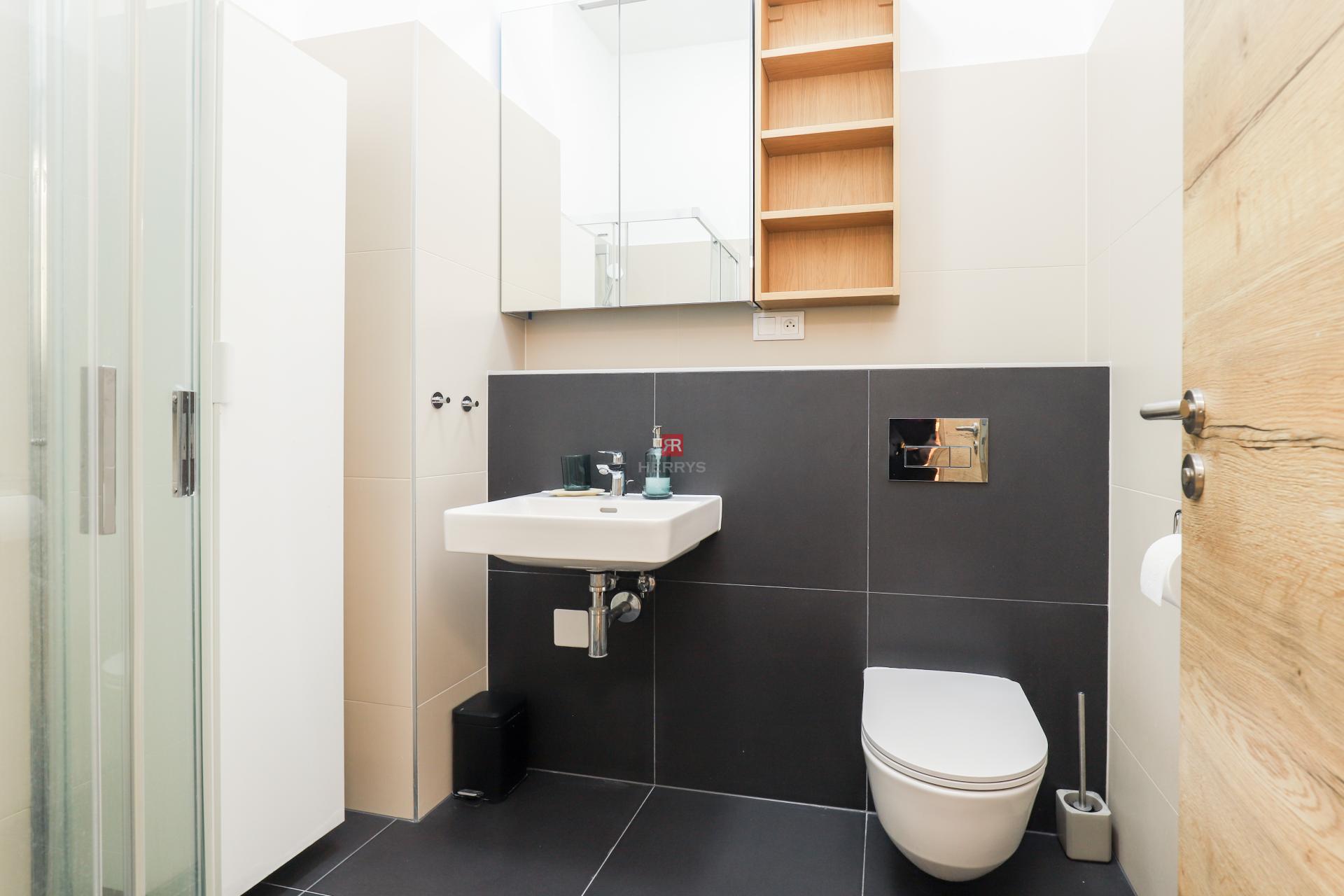 HERRYS - Na prenájom krásny 4-izbový byt s terasou a predzáhradkou v komplexe Slnečnice - Viladomy.