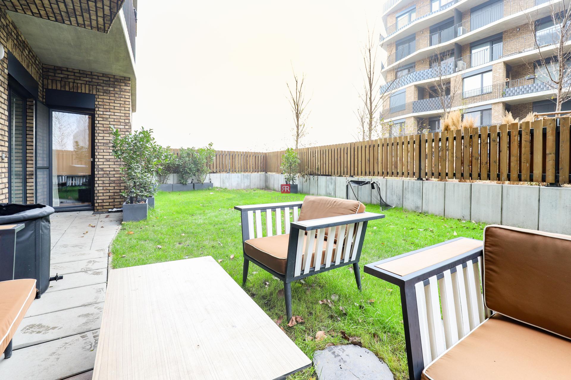 HERRYS - Na prenájom krásny 4-izbový byt s terasou a predzáhradkou v komplexe Slnečnice - Viladomy.