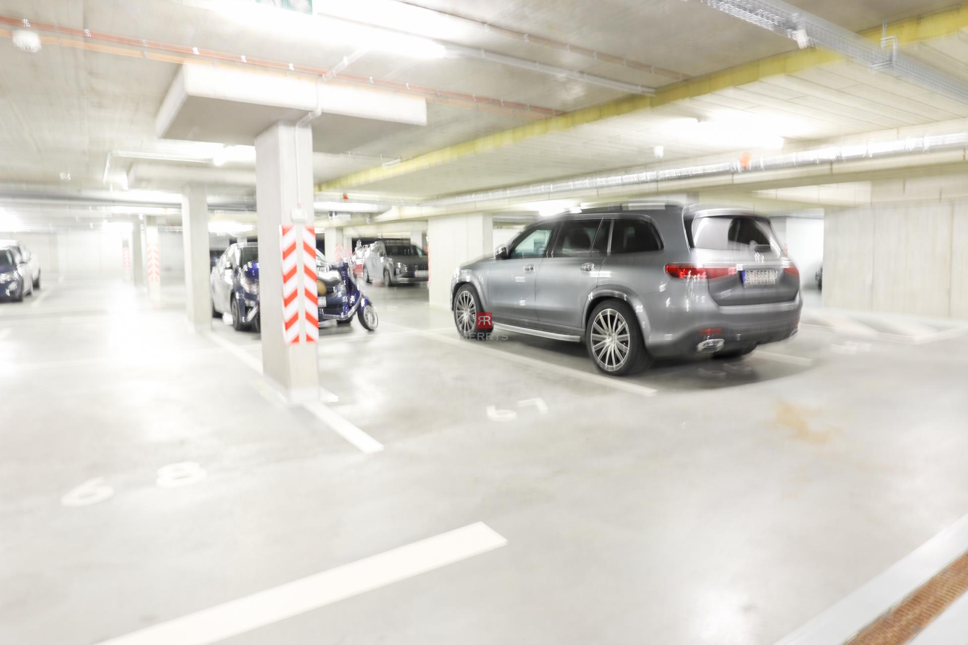 HERRYS - Na prenájom krásny 4-izbový byt s terasou a predzáhradkou v komplexe Slnečnice - Viladomy.