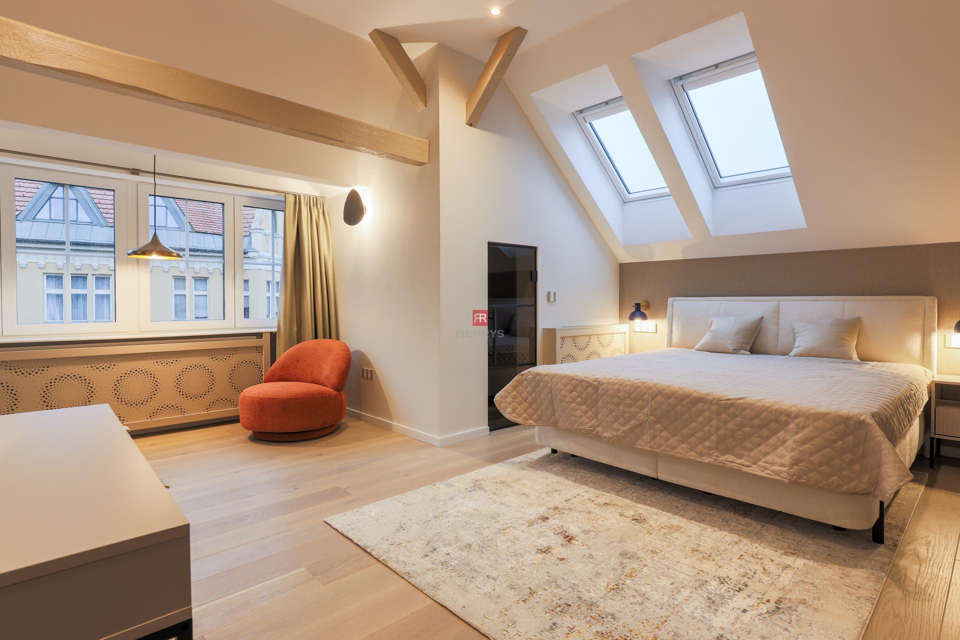 HERRYS - Na prenájom luxusný úplne nový 4-izbový kompletne zariadený byt na ulici Palisády