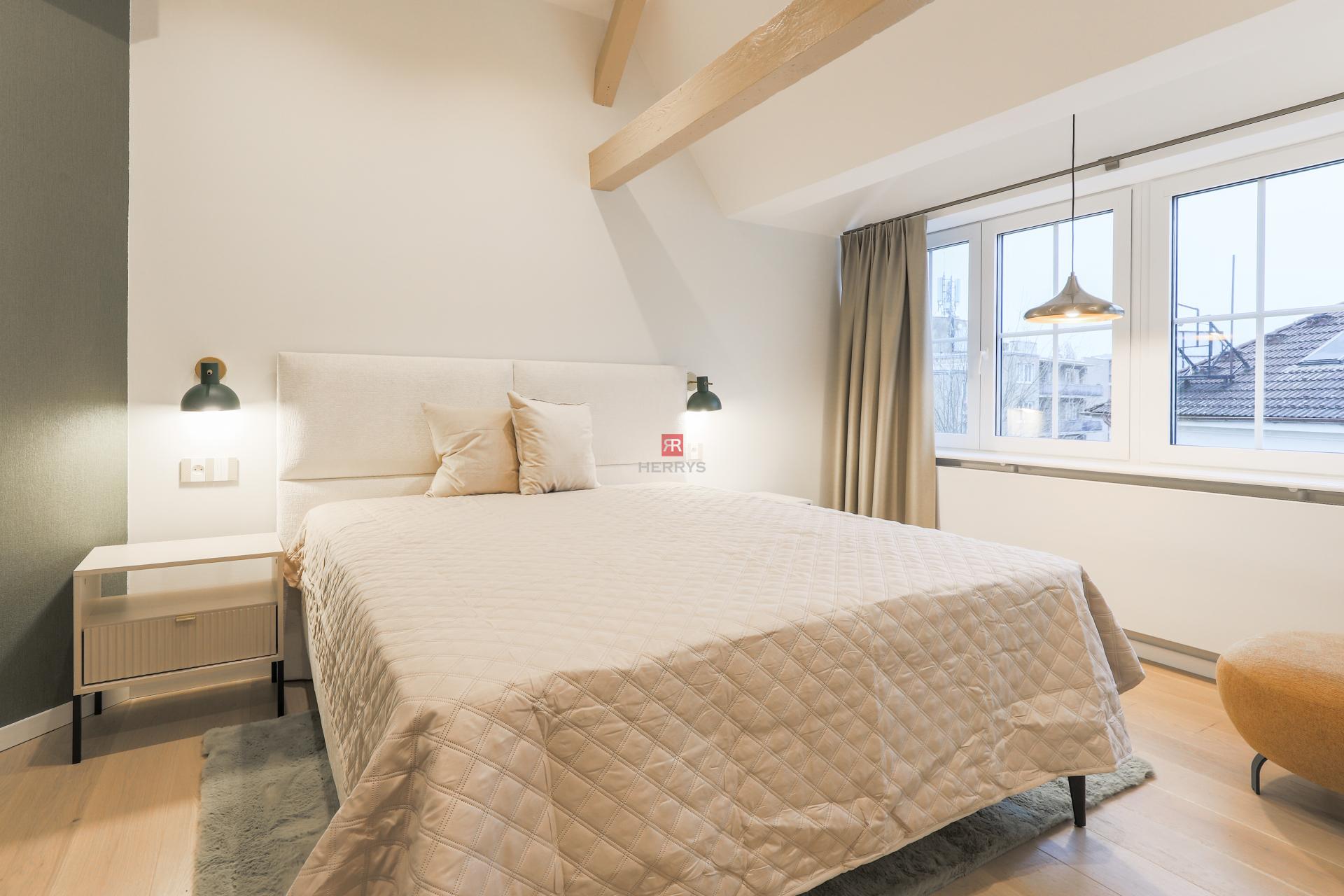 HERRYS - Na prenájom luxusný úplne nový 4-izbový kompletne zariadený byt na ulici Palisády