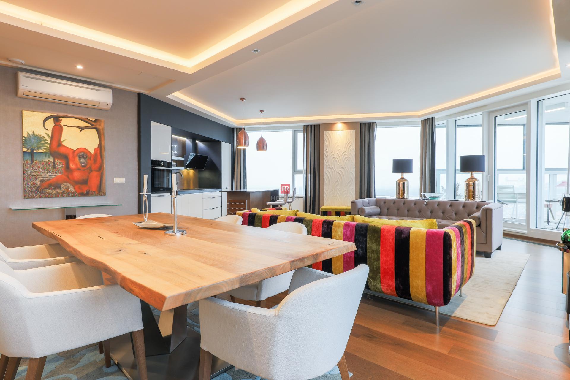 HERRYS - For rent luxurious sunny 3-room apartment with 2 parking spaces Panorama city