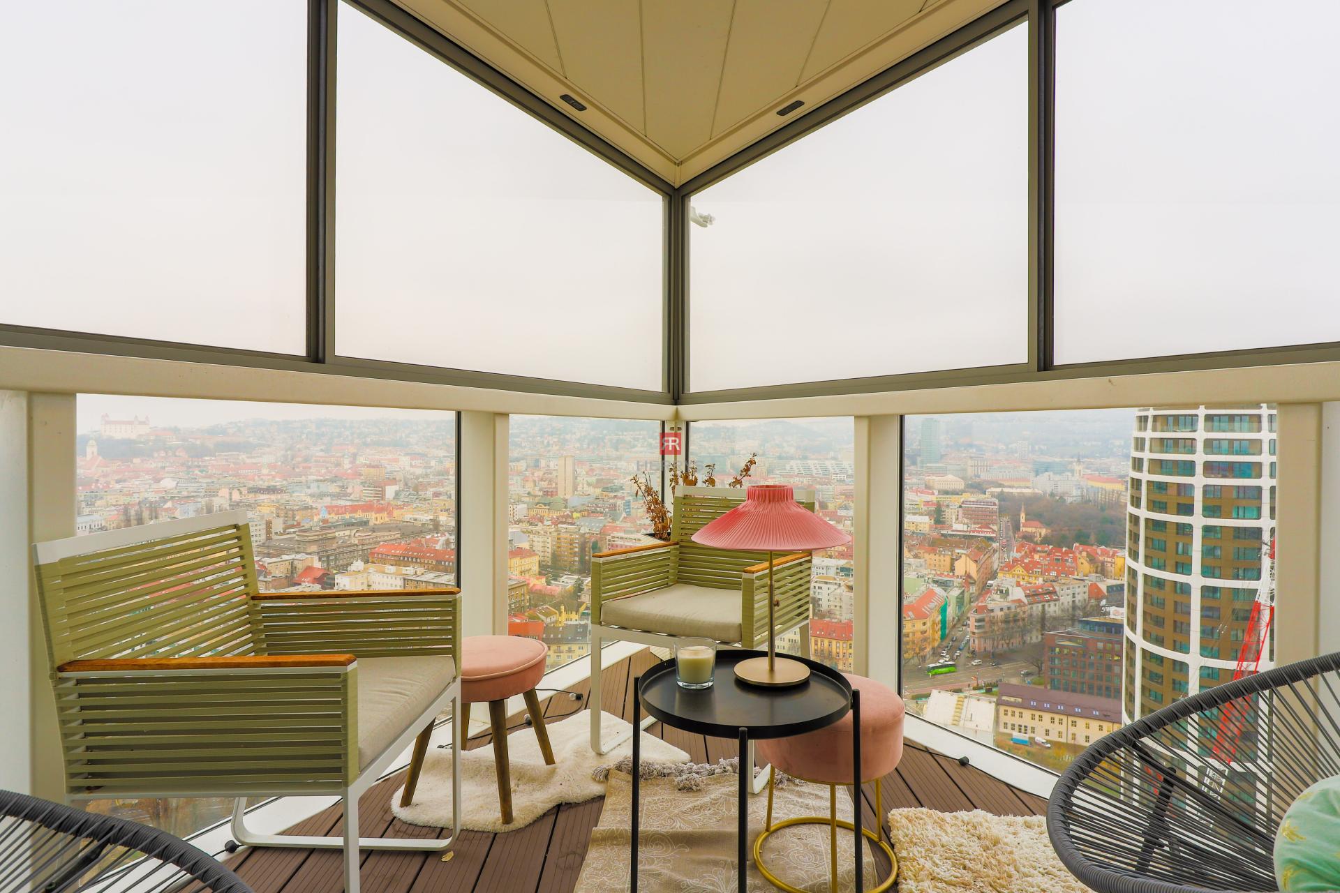HERRYS - Na prenájom luxusný slnečný 3 izbový byt s 2x parkovacím miestom Panorama city&nbsp;