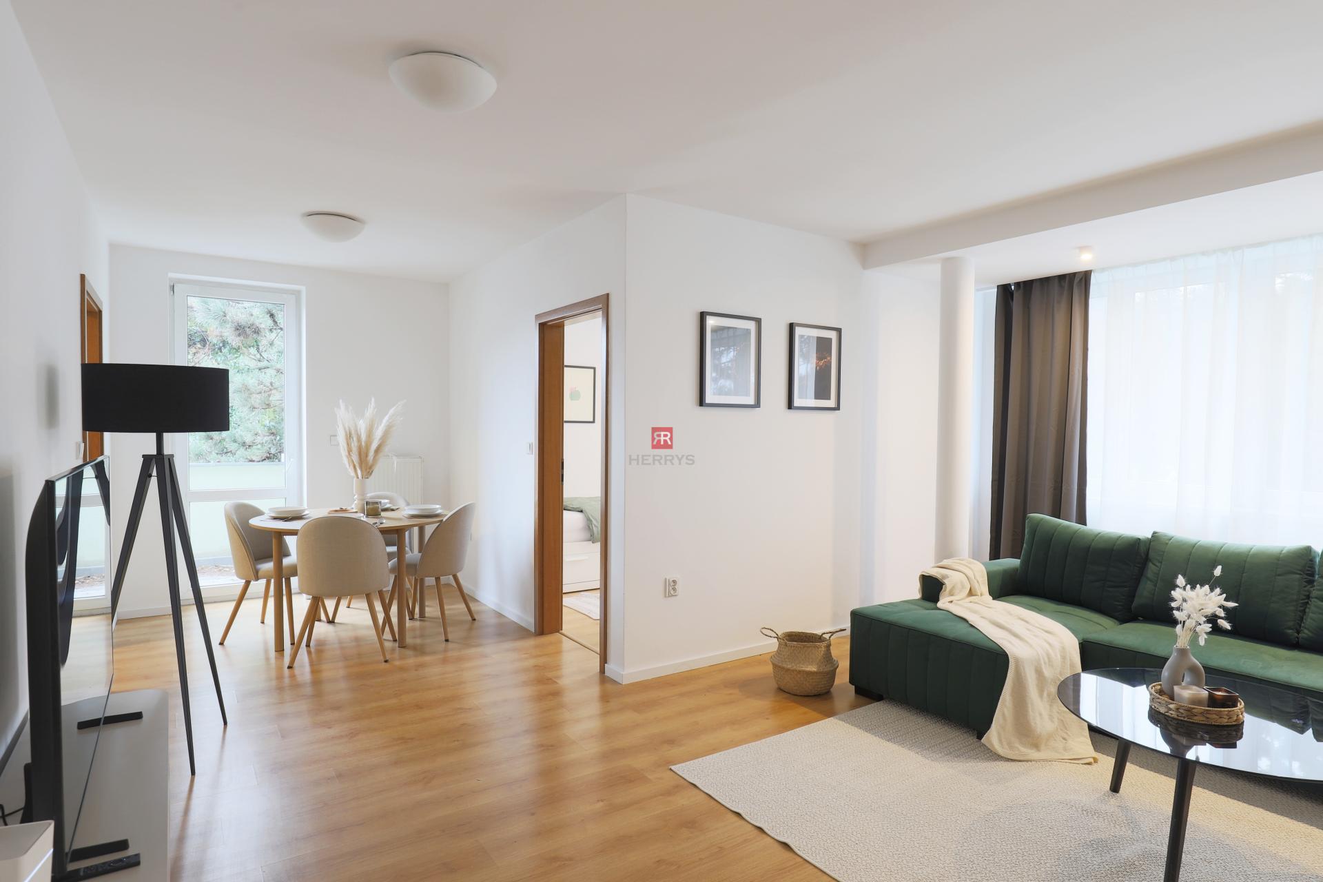 HERRYS – Na prenájom luxusný 4-izbový mezonet pri Horskom parku so záhradou a bazénom&nbsp;