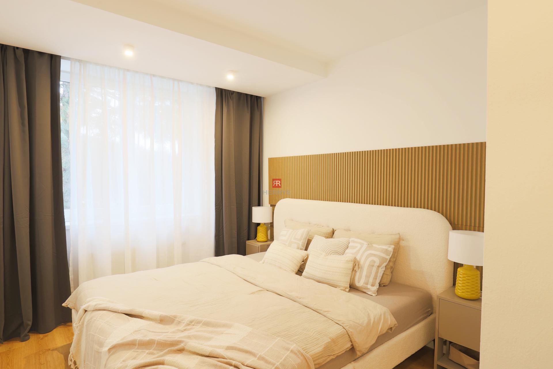 HERRYS – Na prenájom luxusný 4-izbový mezonet pri Horskom parku so záhradou a bazénom&nbsp;