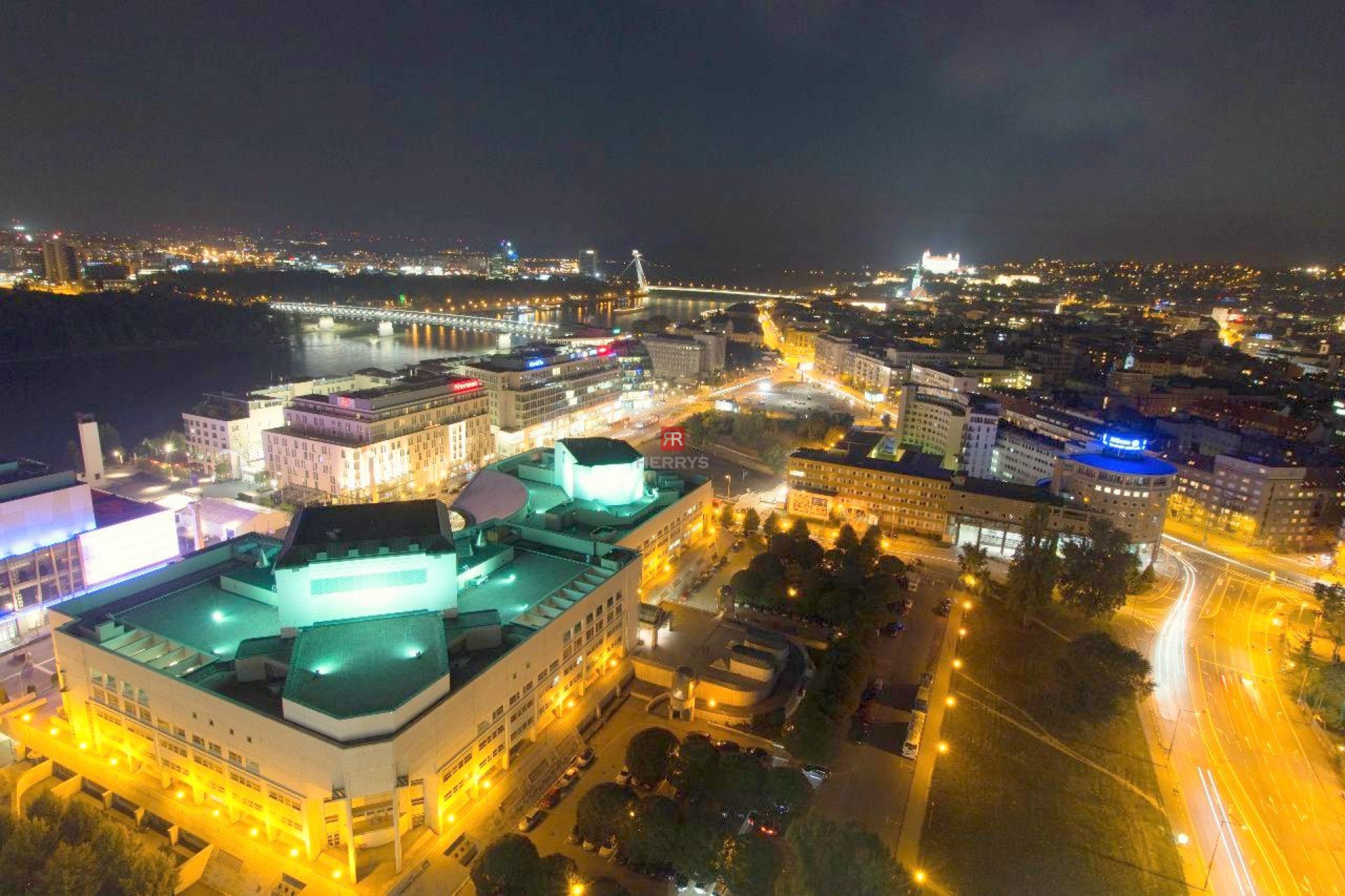 HERRYS - na prenájom štýlový 2 izbový byt v Panorama City s výhľadom na hrad