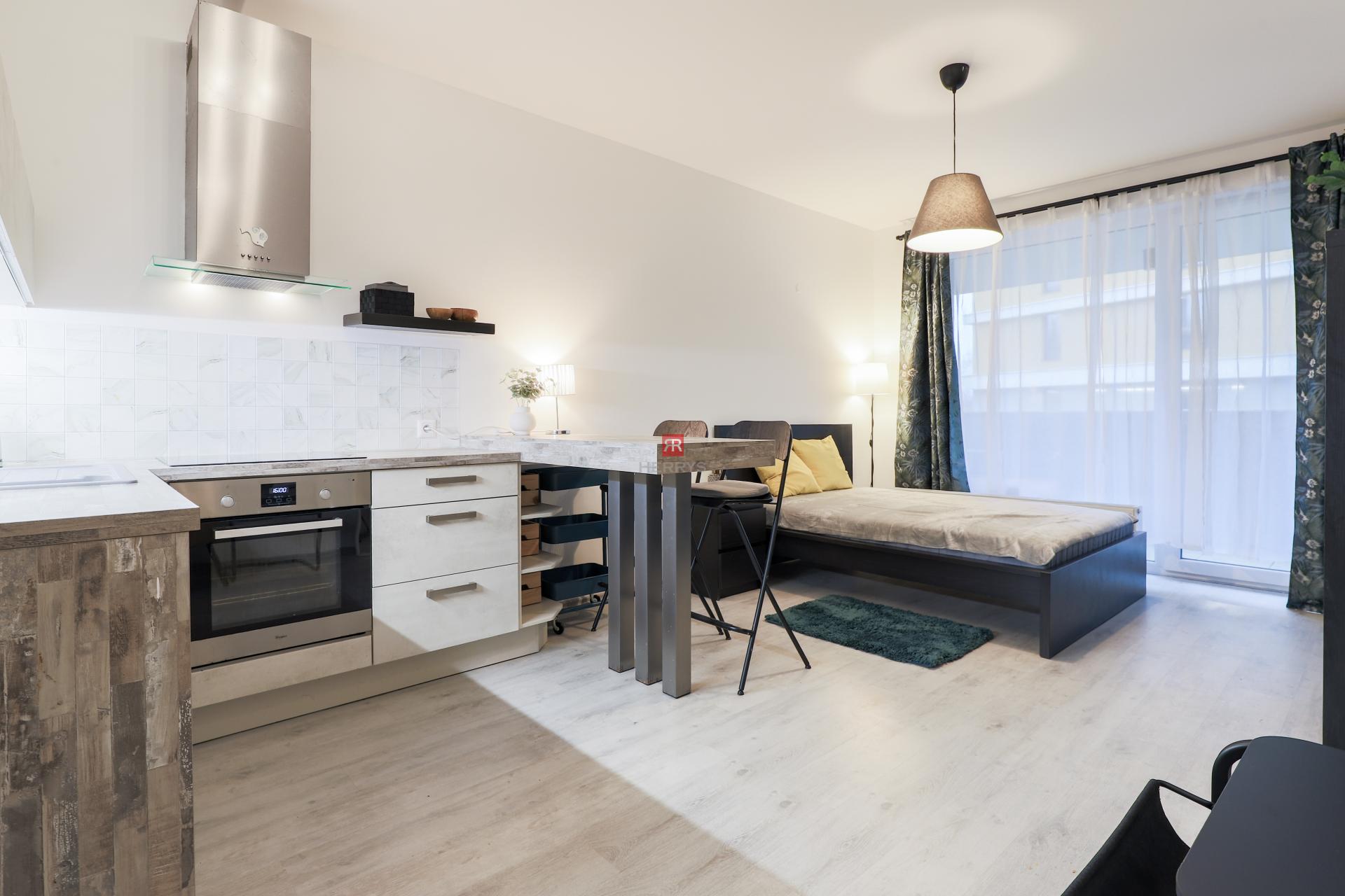 HERRYS – Na predaj moderný 1-izbový apartmán v projekte Nový Ružinov vhodný NA INVESTÍCIU