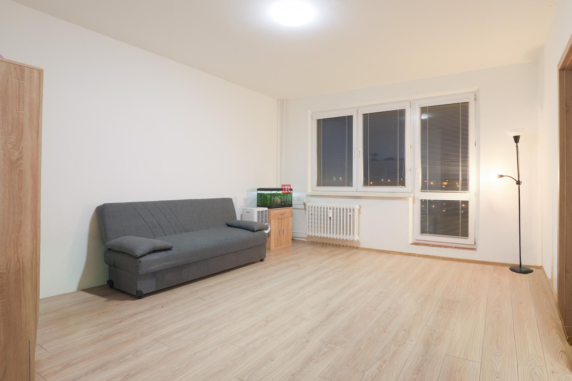 HERRYS - Fully furnished 3-room apartment for rent in Karlova Ves