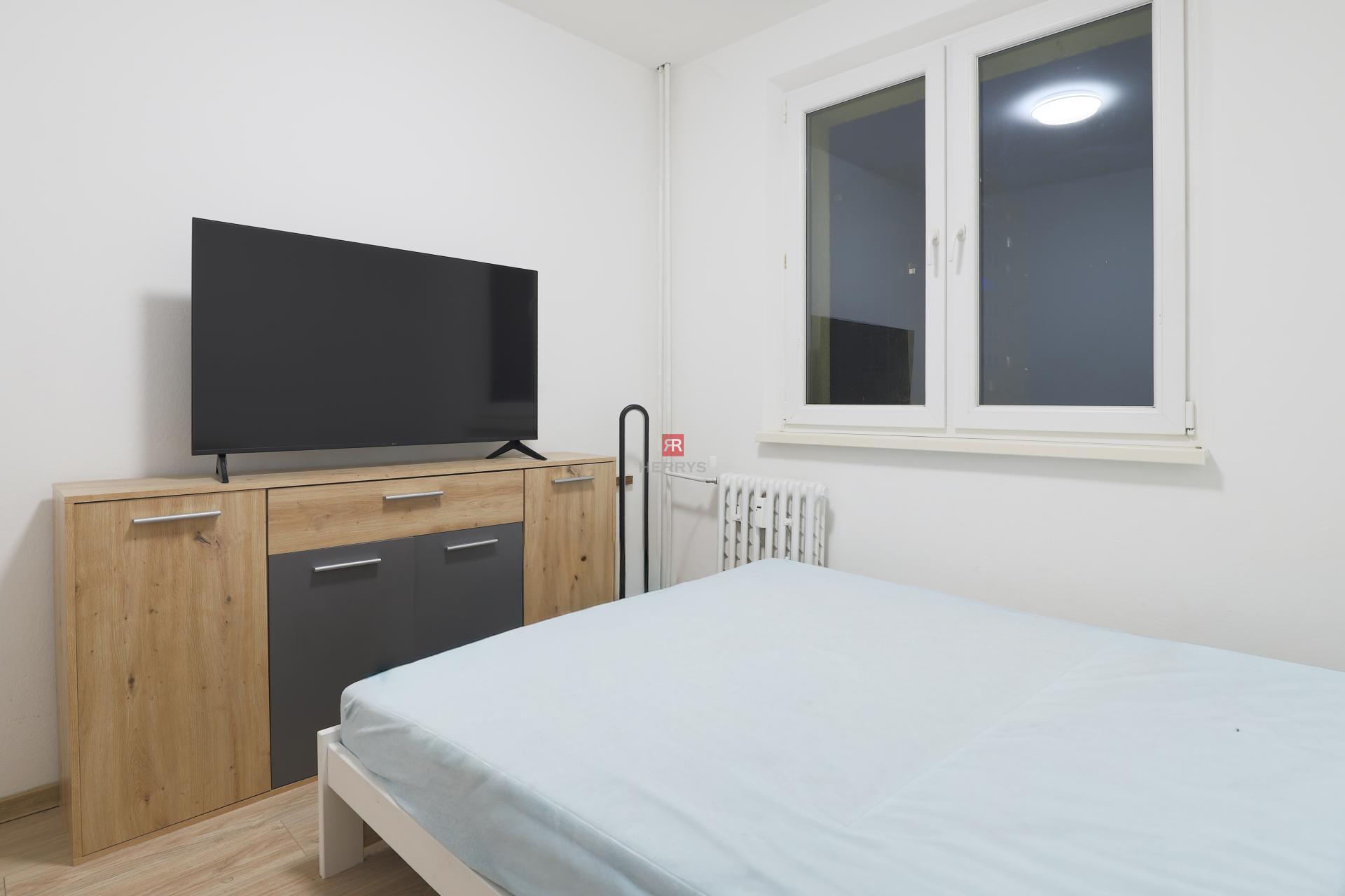 HERRYS - Fully furnished 3-room apartment for rent in Karlova Ves