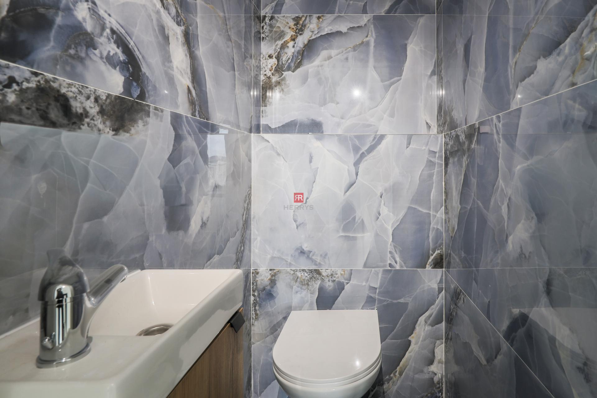 HERRYS - Na prenájom priestranný 3 izbový byt na Cyrilovej ulici