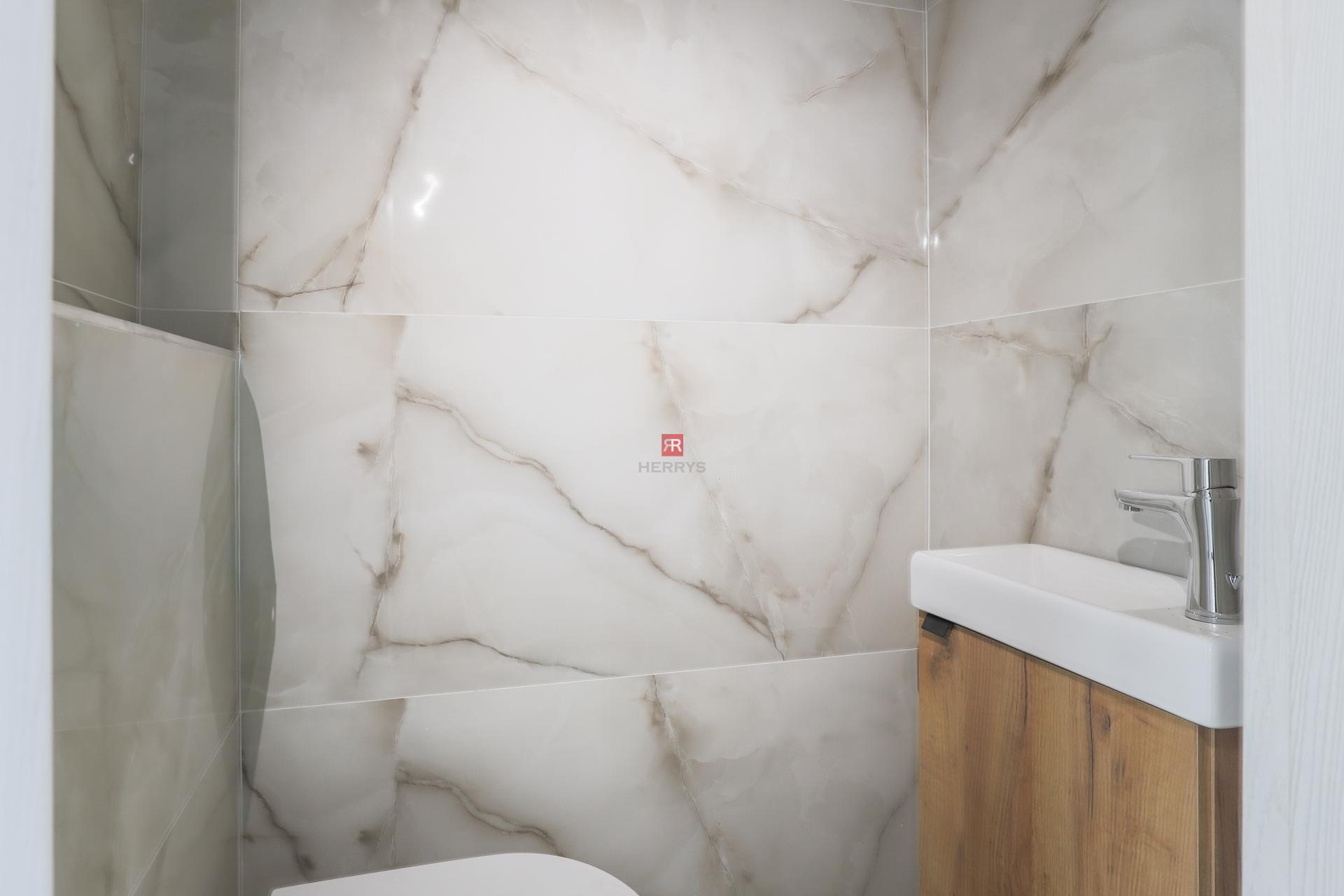 HERRYS - Na prenájom priestranný 3 izbový byt na Cyrilovej ulici