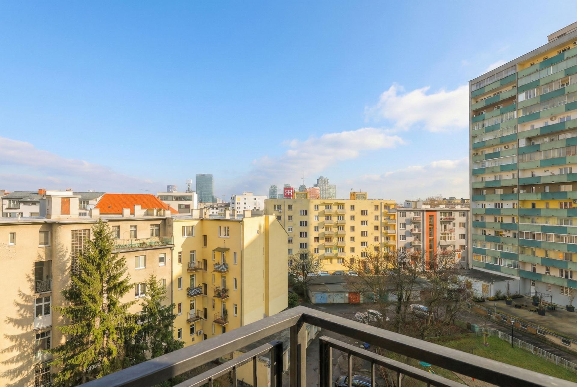 HERRYS - Na prenájom priestranný 3 izbový byt na Cyrilovej ulici