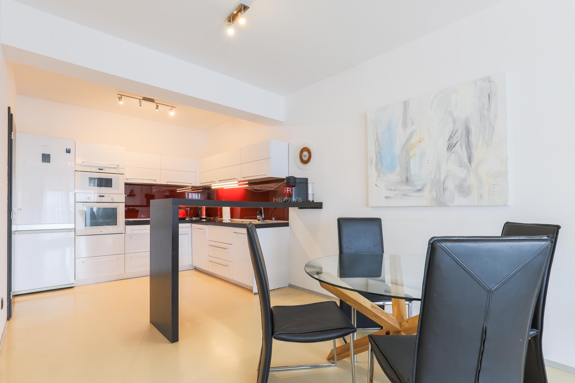 HERRYS - 4-room fully furnished apartment for rent in Ružinov