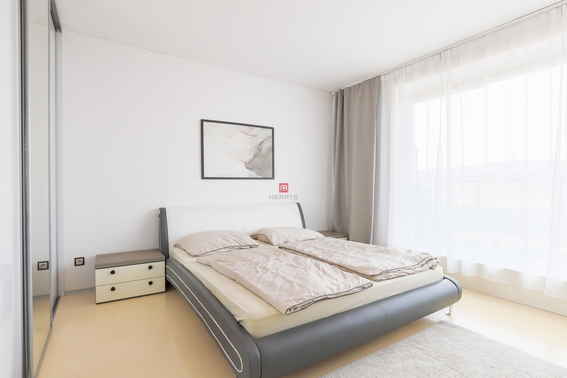 HERRYS - 4-room fully furnished apartment for rent in Ružinov