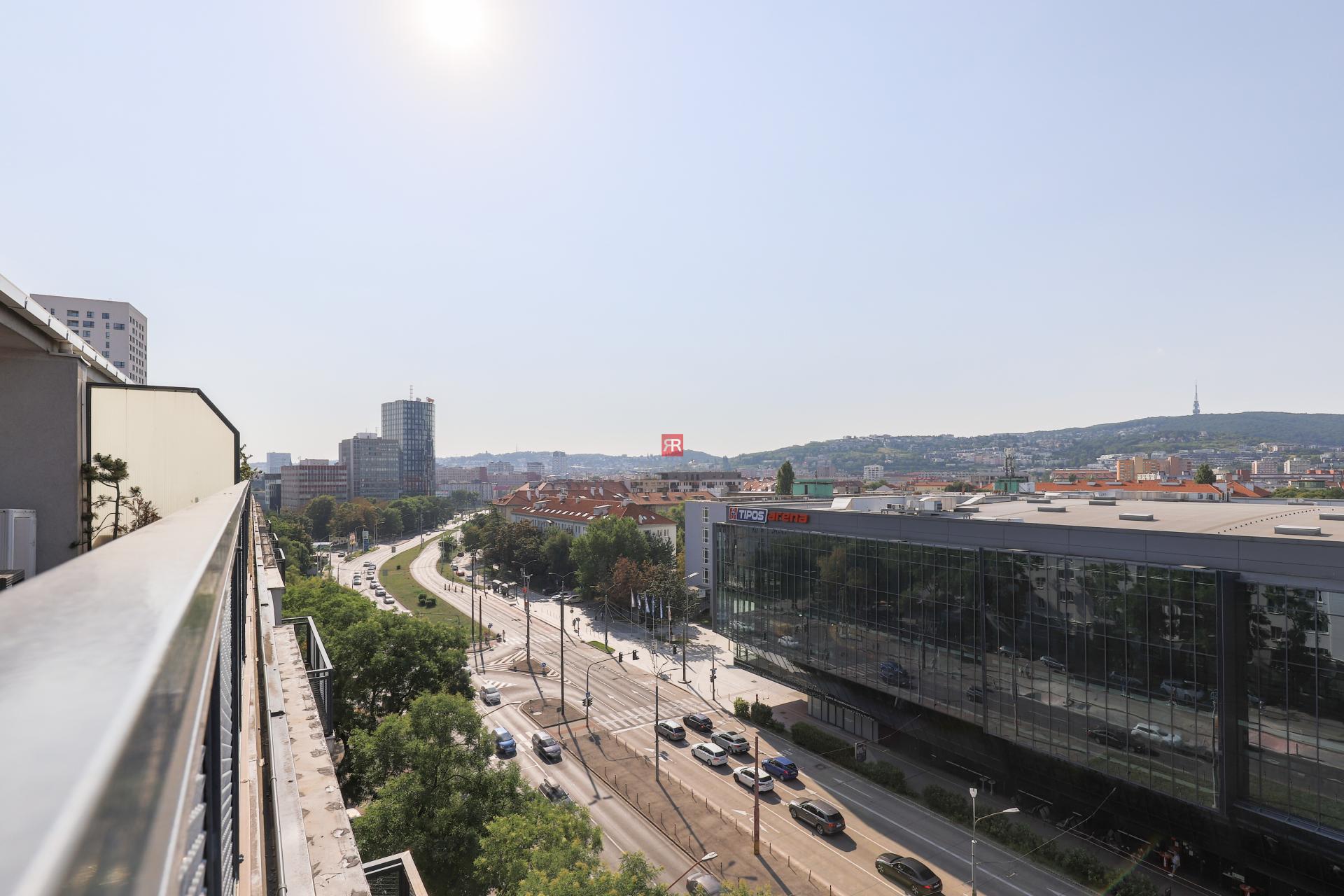 HERRYS - 4-room fully furnished apartment for rent in Ružinov