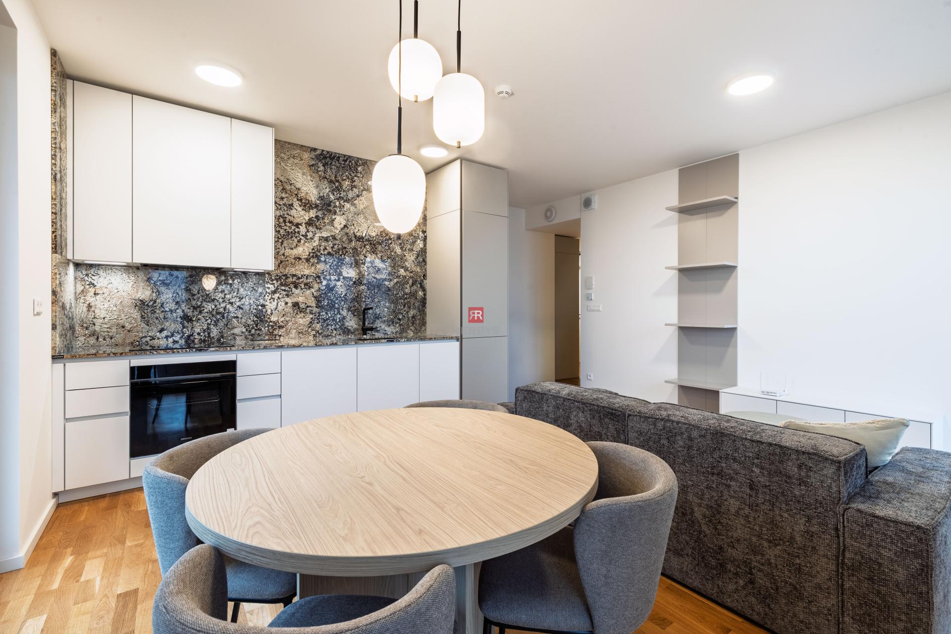 HERRYS - Na predaj luxusný úplne nový 3-izbový kompletne zariadený apartmán v novostavbe Metropolis