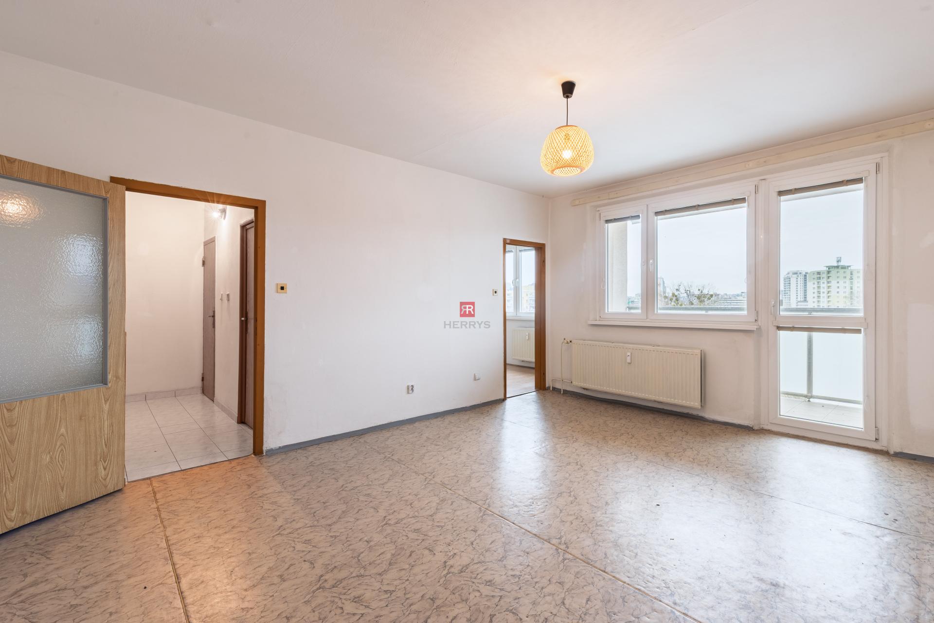 HERRYS – 1-room apartment for sale with the possibility of conversion to 2 rooms in a popular location near Štrkovec