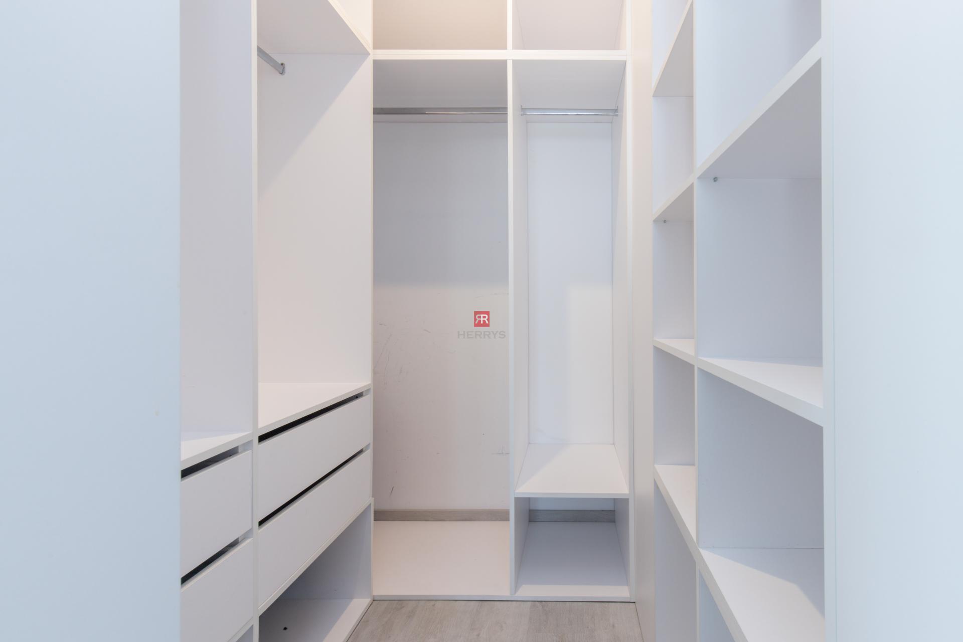 HERRYS - 3-room apartment for rent in CityPark with a beautiful view of the city, Ružinov