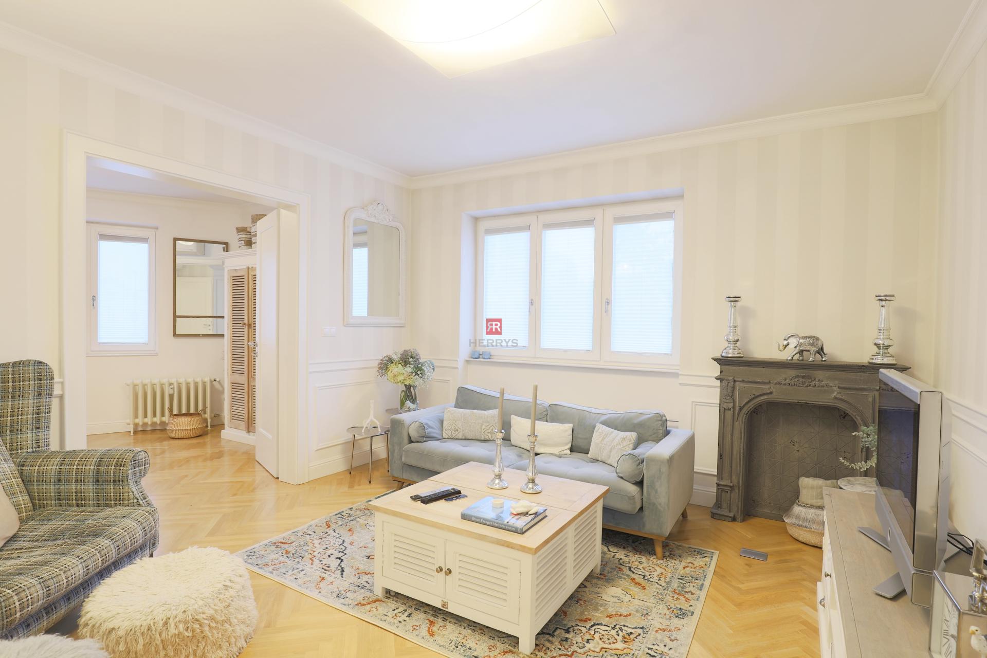 HERRYS – Na prenájom luxusný 3-izbový byt s balkónom a klimatizáciou v centre Bratislavy