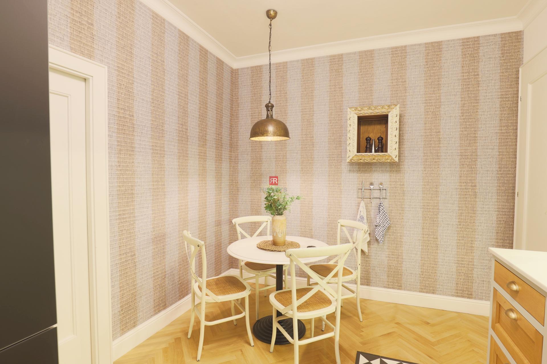 HERRYS – Na prenájom luxusný 3-izbový byt s balkónom a klimatizáciou v centre Bratislavy